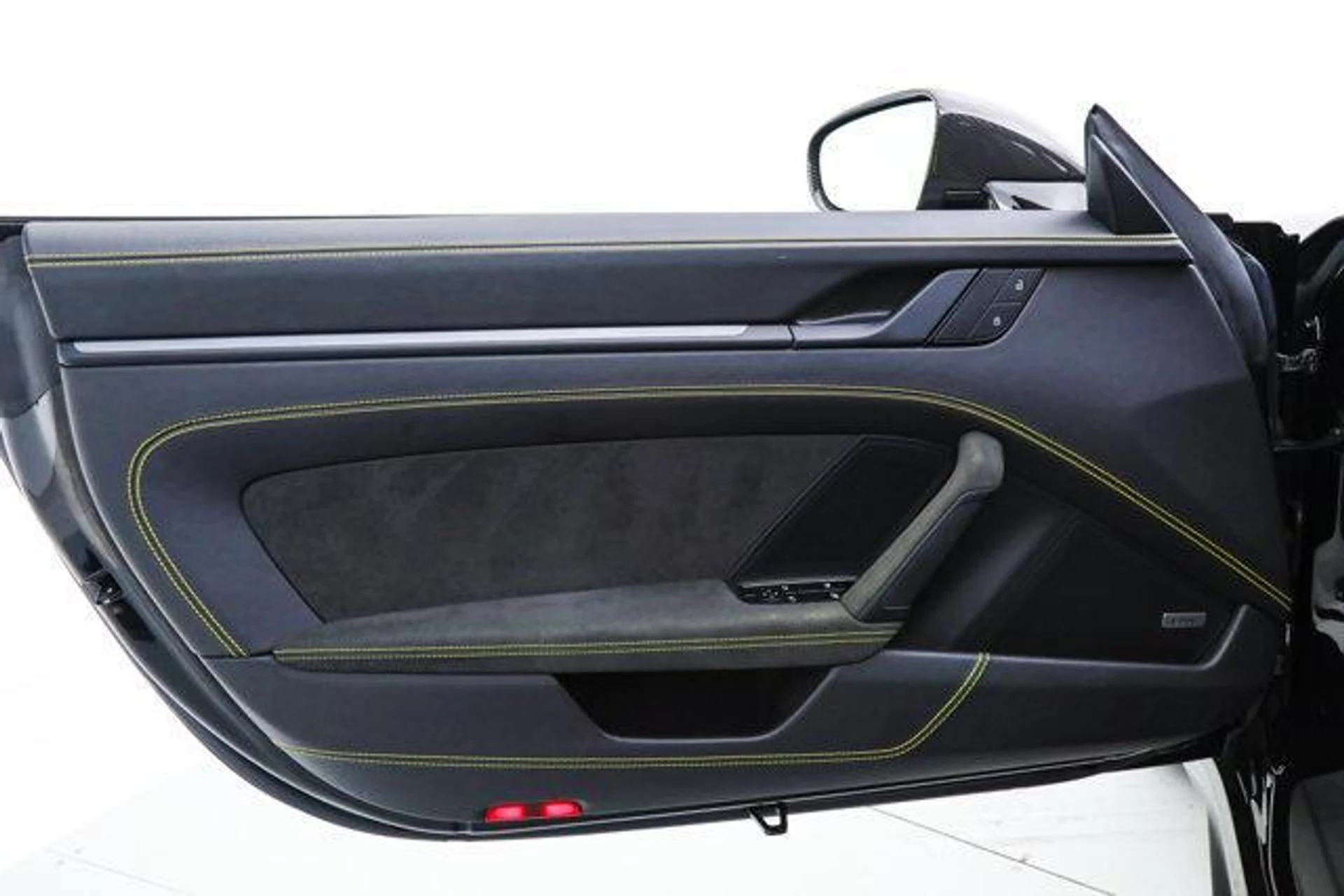 mph028_1046843900_3_IE_Ni_Lb_XY_Mj_O_Zv_TQG_Ruomf_AARMQ_66c8e00722