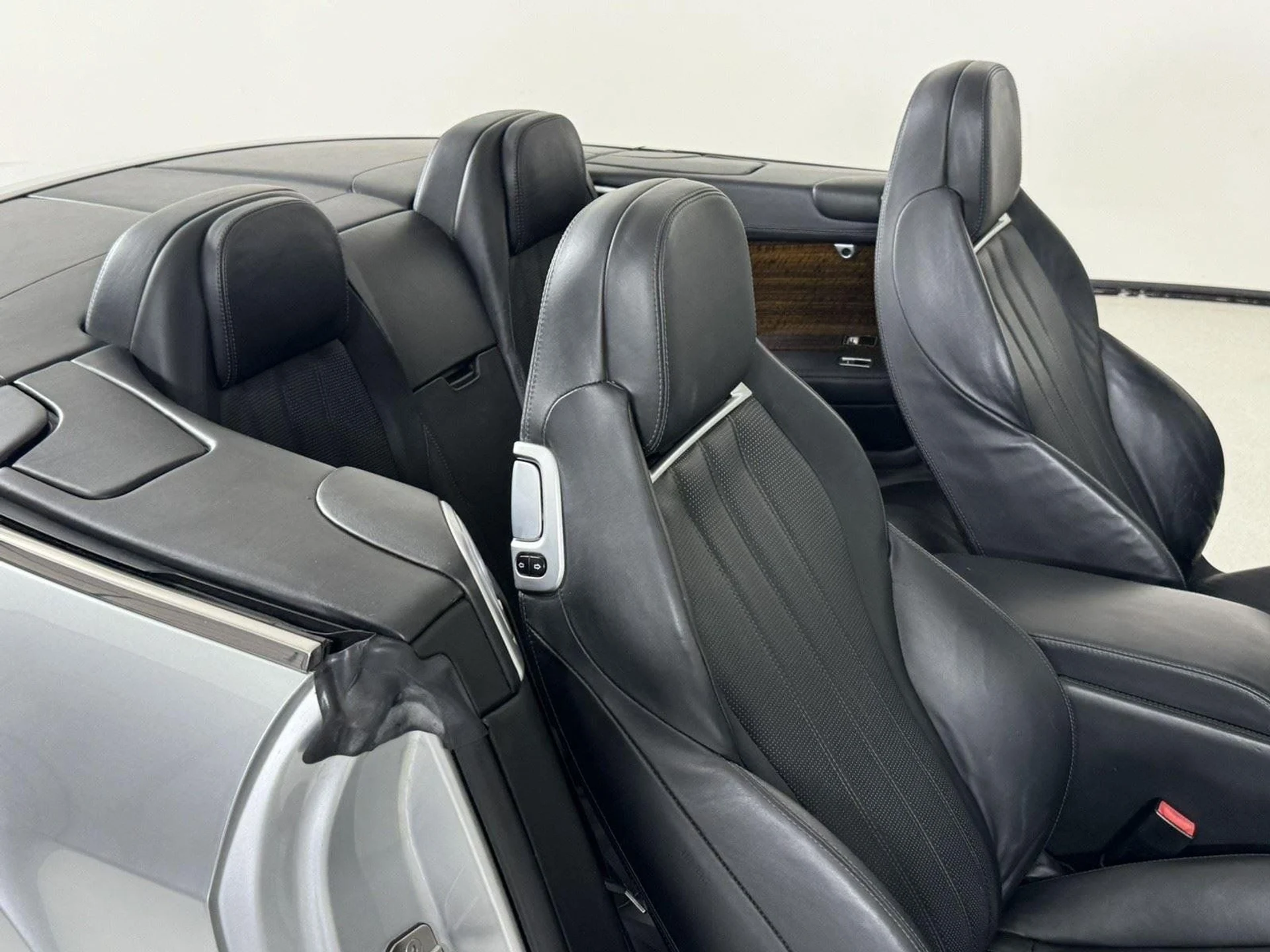 mph028_1047210026_cabc83ecc7454165bc5903ccb722a9b4_99b153d540