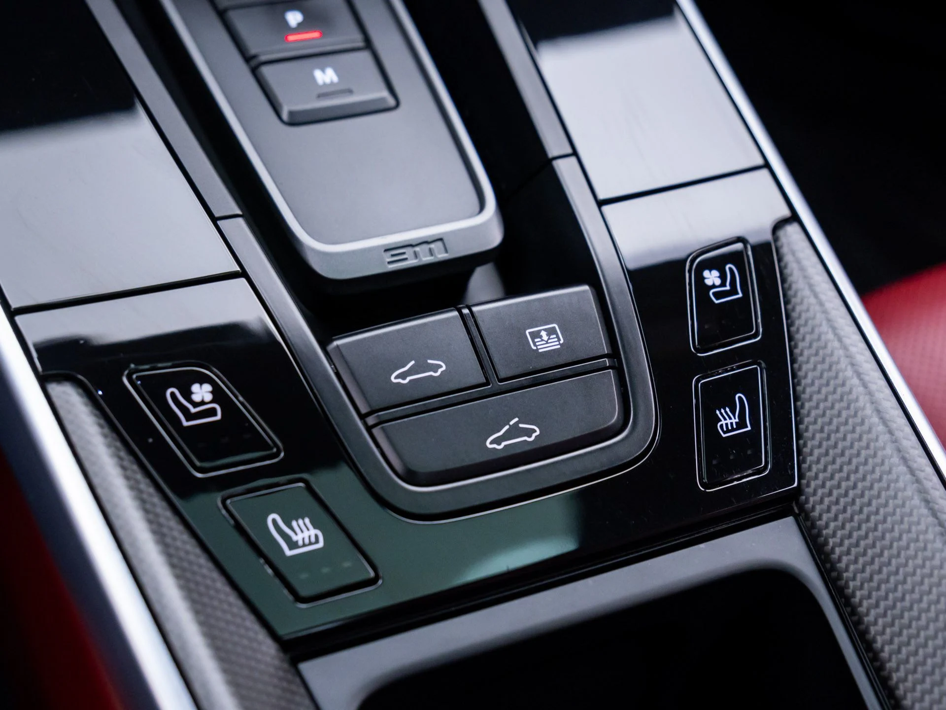 mph028_1049133454_417af0f10847a9c01710b684e0630bc1x_267de828ab