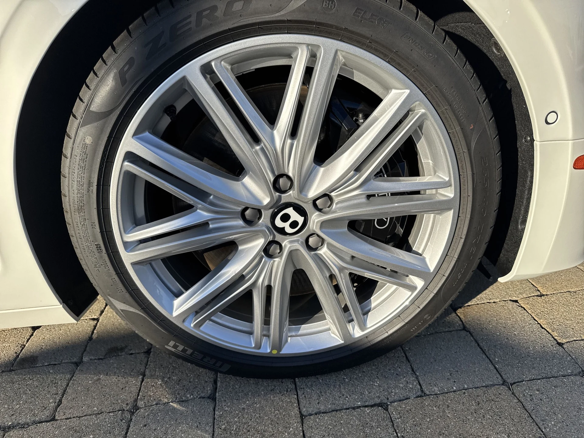 mph028_1049476558_c584c7e4848fc335f7a31bf1a9aa7173x_3a5098456b