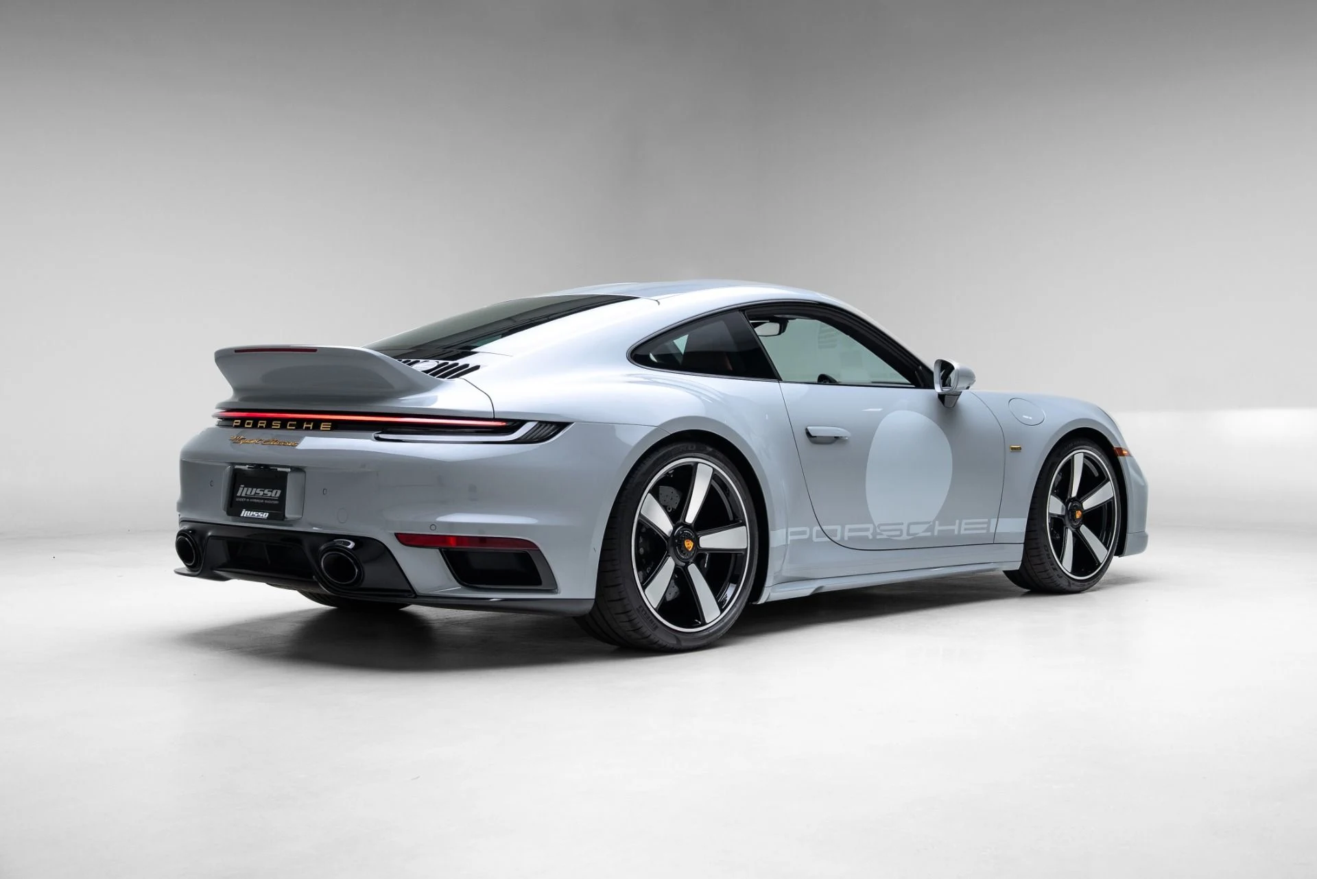 mph028_1050258169_Used_2023_Porsche_911_Sport_Classic_1774647065_29fda69df7