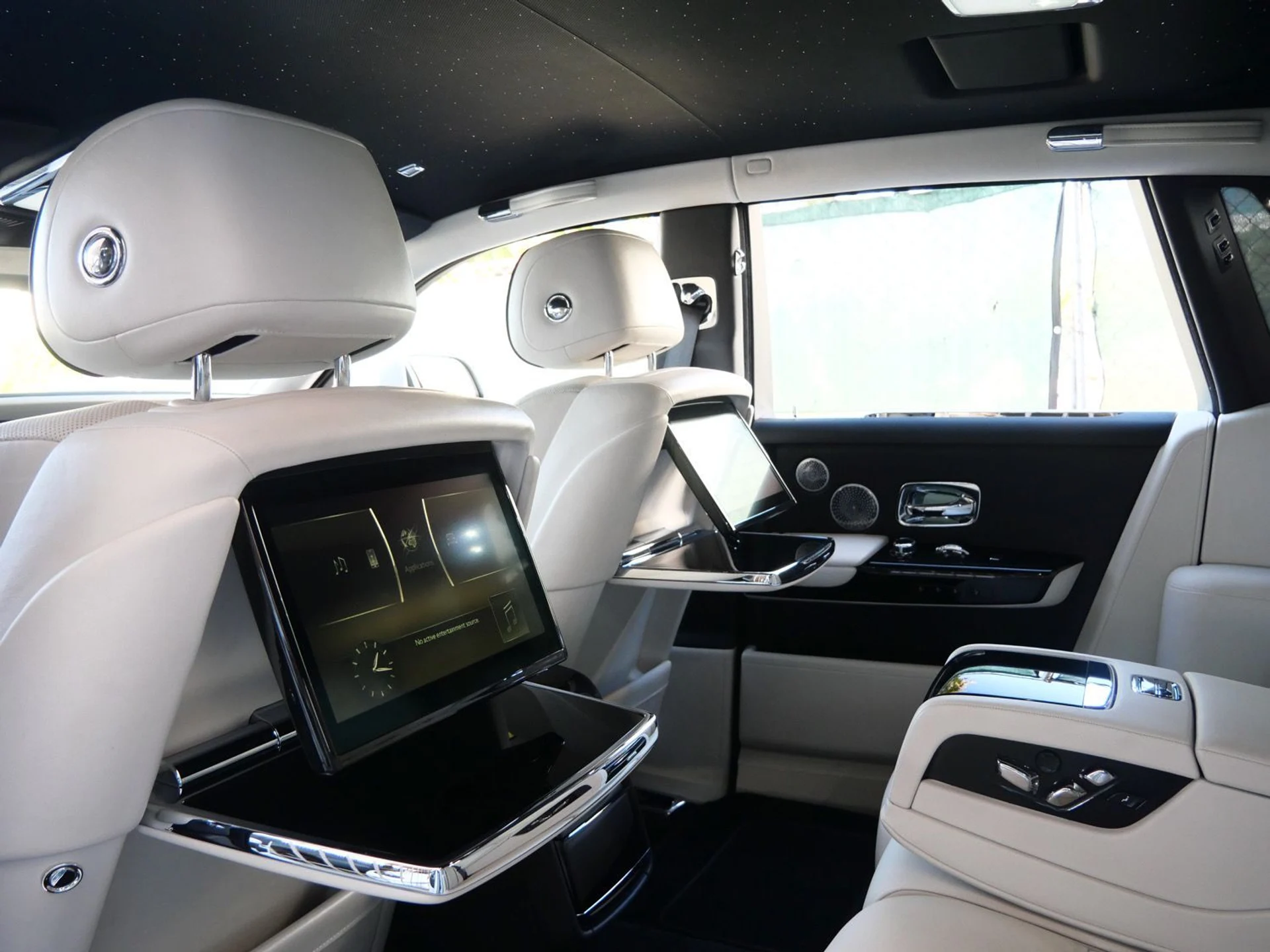 mph028_1054305248_740646d1a10737e2efa402a37f7a7c5dx_3350940ec5