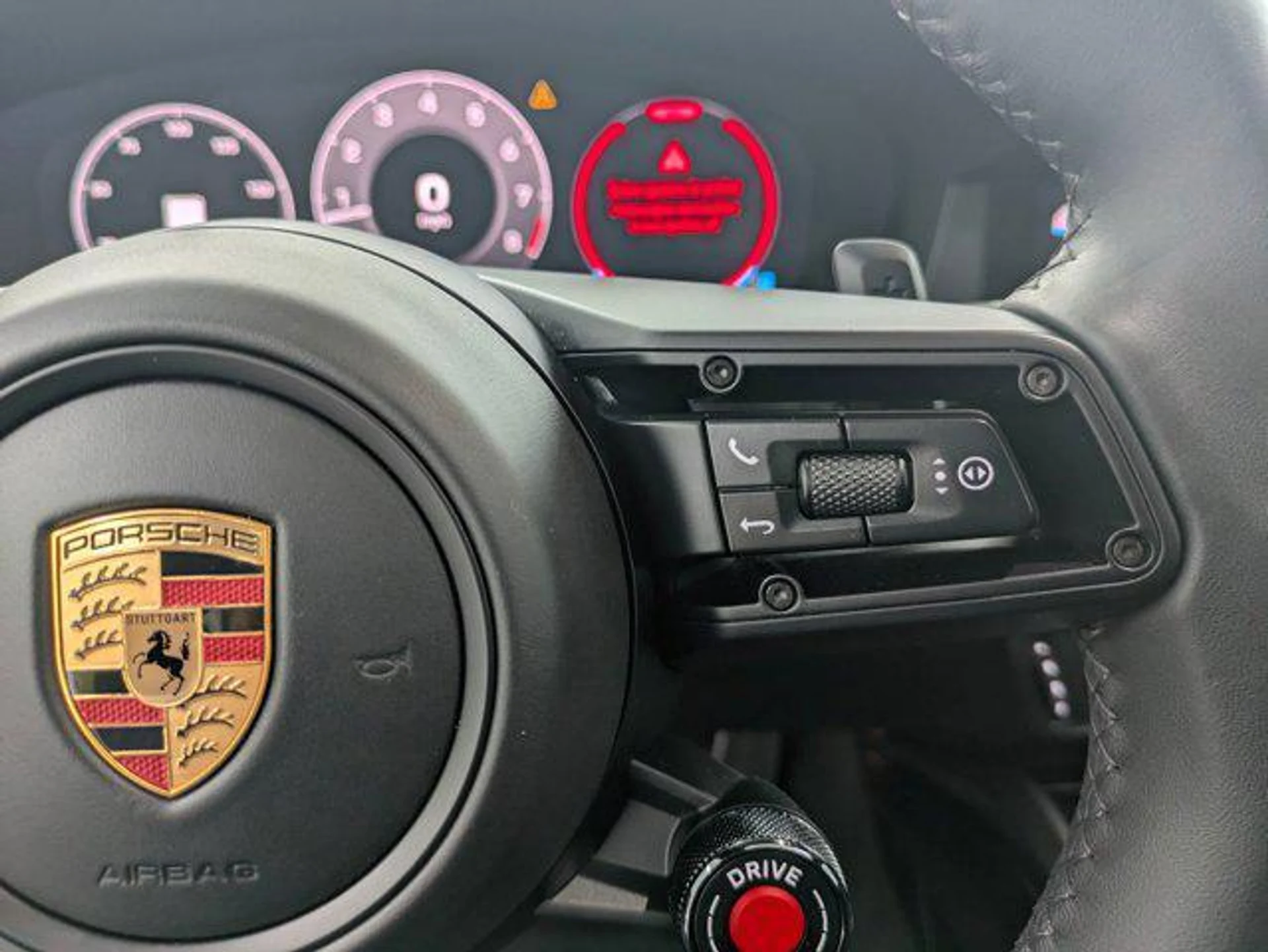 mph028_1054520302_OMY_XT_Qn_Ls_O_Io_WF_z_SI_Vw4y50k_a16105085c