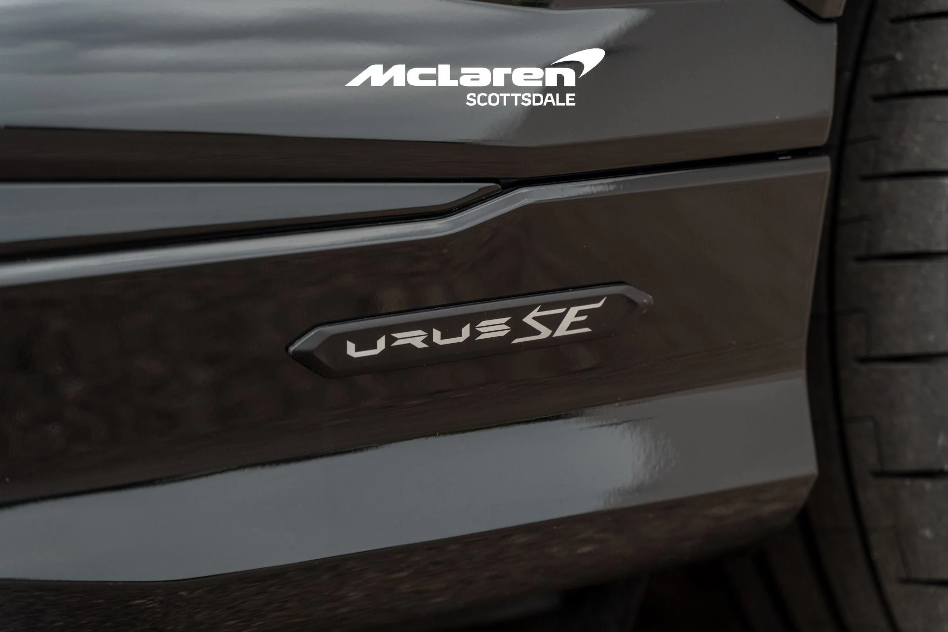 mph028_1058054619_Used_2025_LAMBORGHINI_URUS_SE_1786123267_2295953740