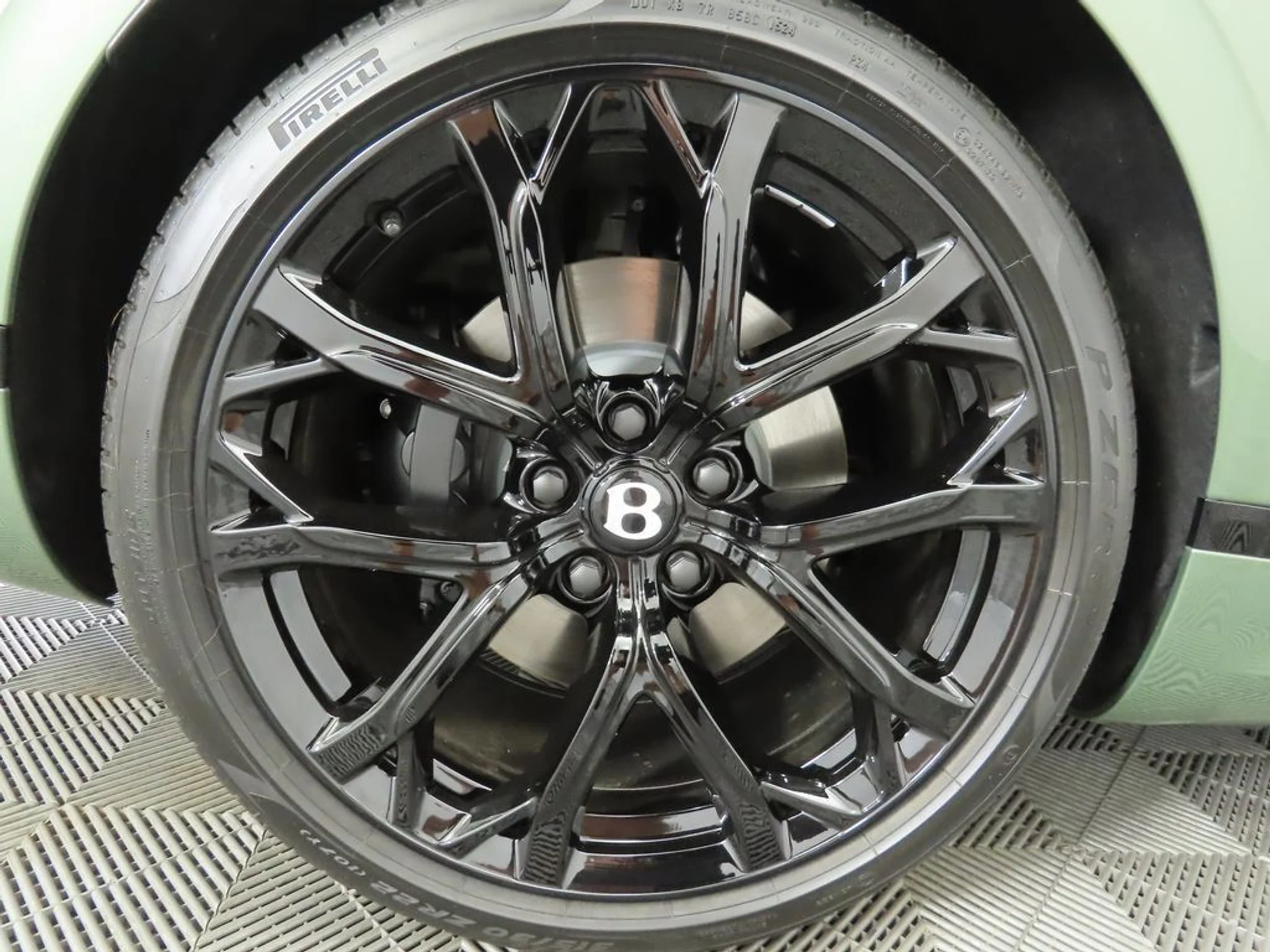 mph028_10612466_used_2024_bentley_continental_gtspeedcoupe_8119_22512898_29_1024_d093c610e9
