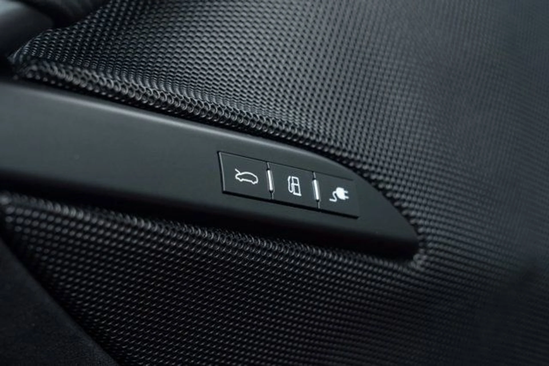 mph028_1061870781_f5efd64852974a918edb327526251dc5_9ba886ca90