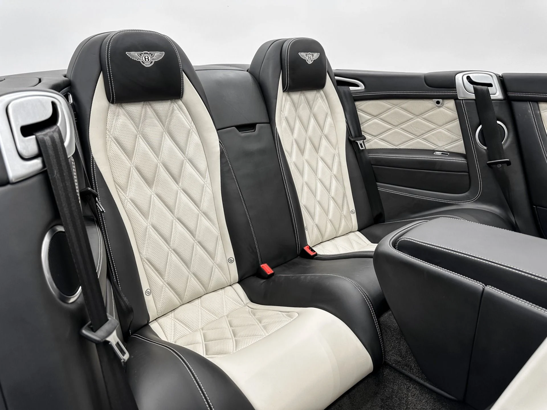 mph028_1063928594_Used_2014_Bentley_Continental_GTC_V8_Mulliner_Driving_Specification_Sports_Exhaust_Ventilated_Seats_1772218619_e983cceb32