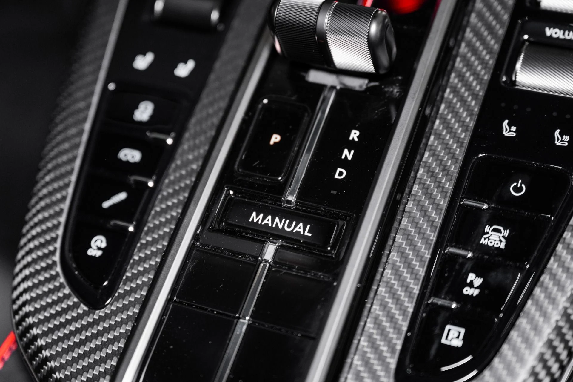 mph028_1070067348_New_2026_Aston_Martin_Vantage_S_1776402995_f7c7aa3b62