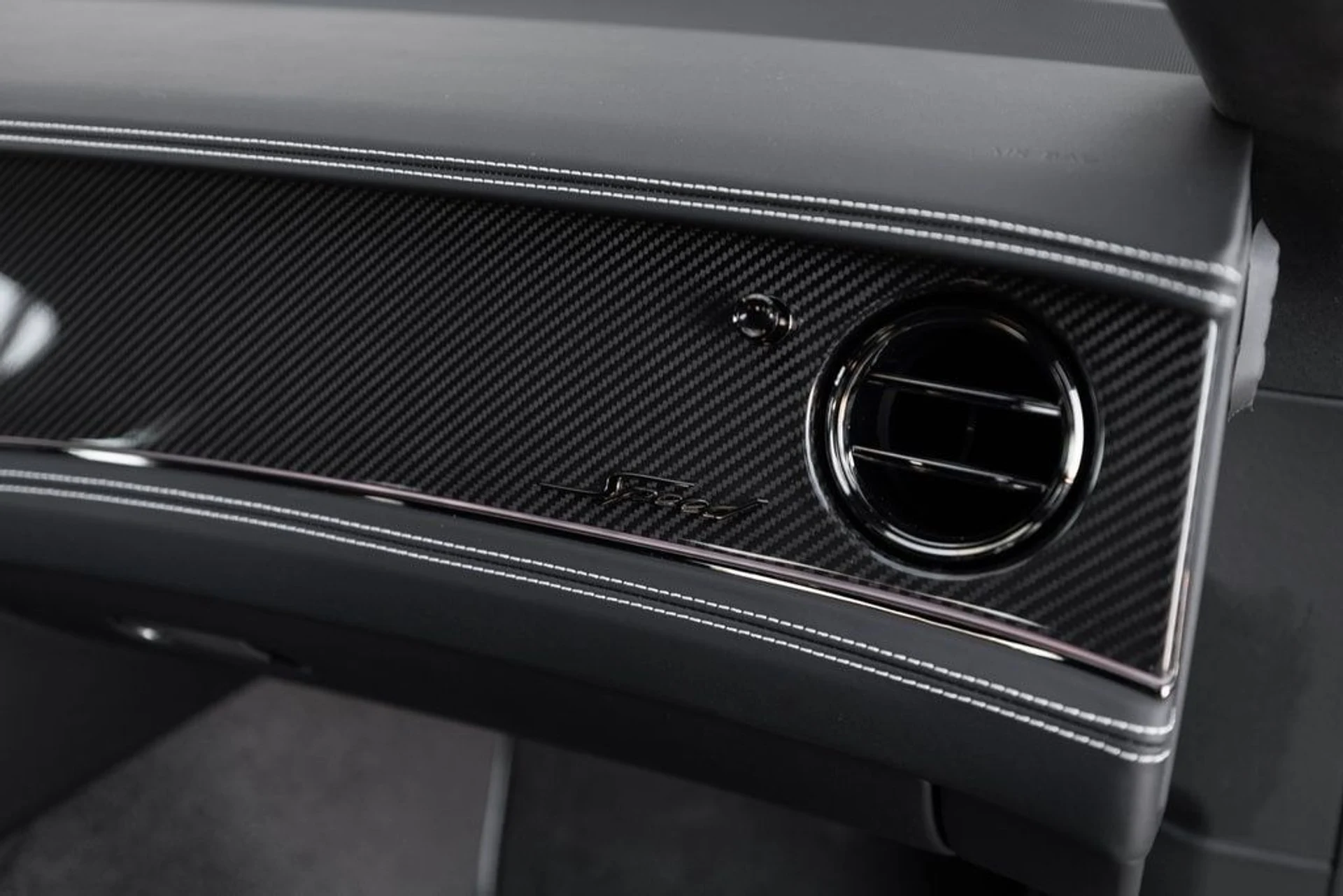 mph028_1082783974_28473dcc657e8046e31829fd8dac71d7x_eb69d51556