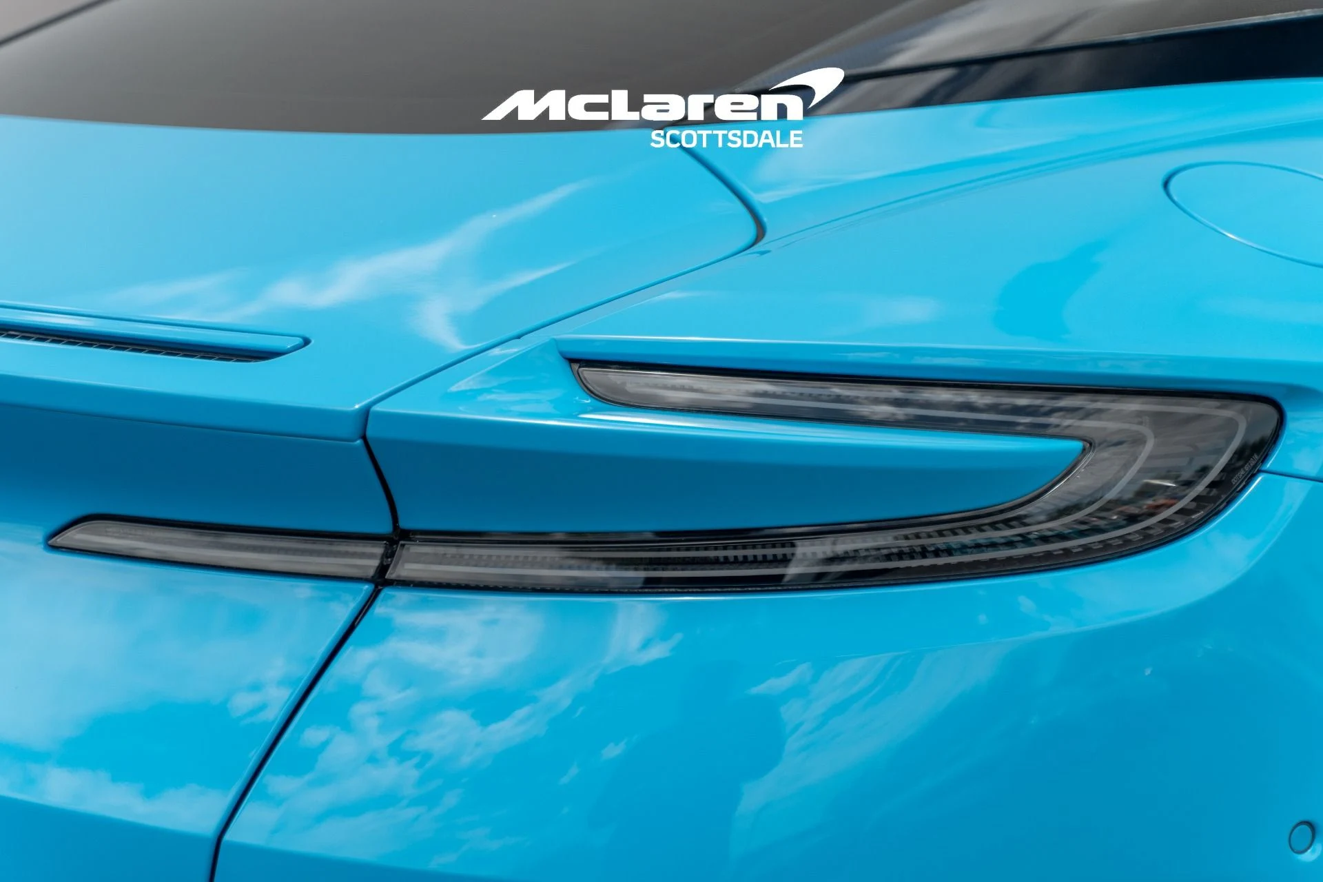mph028_1084311827_Used_2024_ASTON_MARTIN_DB_12_V8_1782495312_fd874dd85f