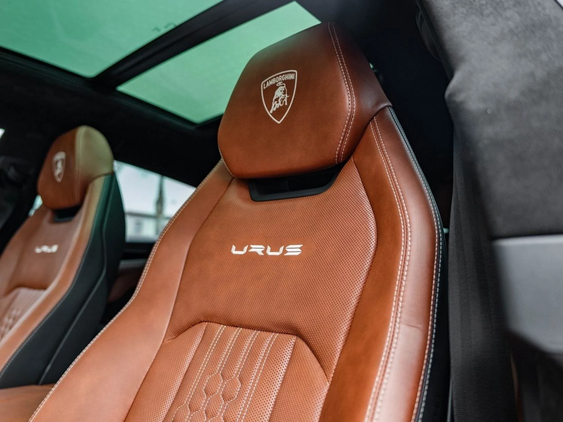 mph028_1084659625_5c4a44d158f8edf0141bc3fbccd18275x_e7d3418d5a