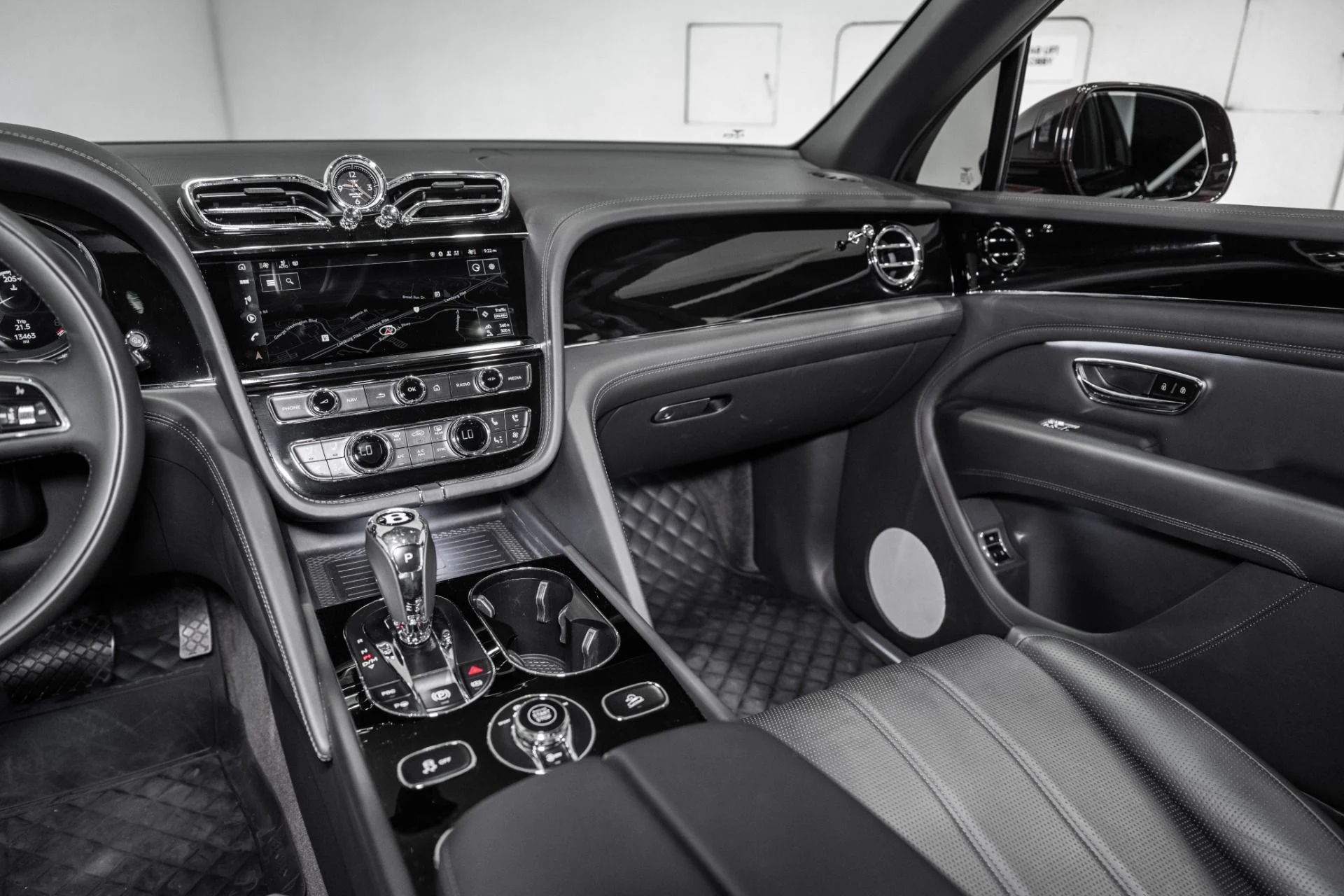 mph028_109022207_Used_2022_Bentley_Bentayga_S_1782792114_f5d979236e