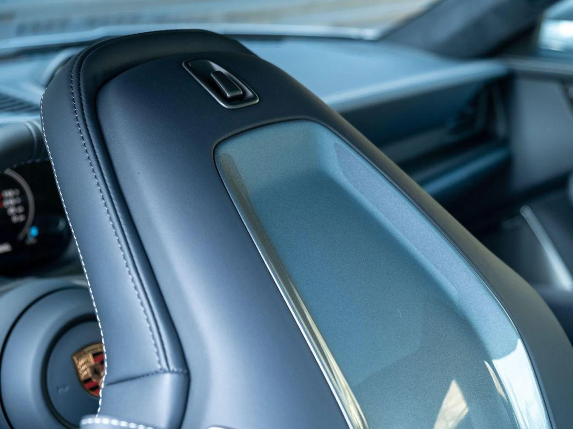 mph028_1090454780_3ur2afb_D4y_Kqi_d_Yb9_j9_FE_97w_16c24789d7