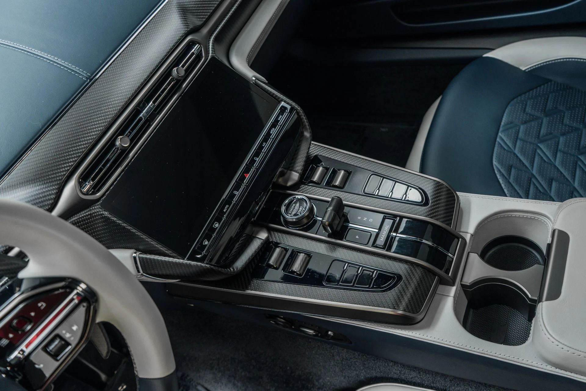 mph028_1095108670_Used_2025_Aston_Martin_Vanquish_552_K_MSRP_Titanium_Exhaust_Interior_Carbon_Pack_1772219889_d25eeb9087