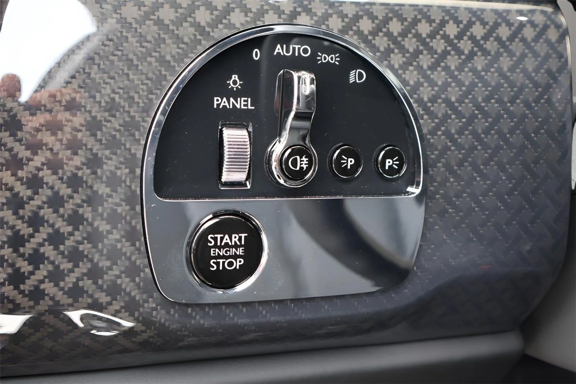 mph028_1097216084_29_0f957fe759