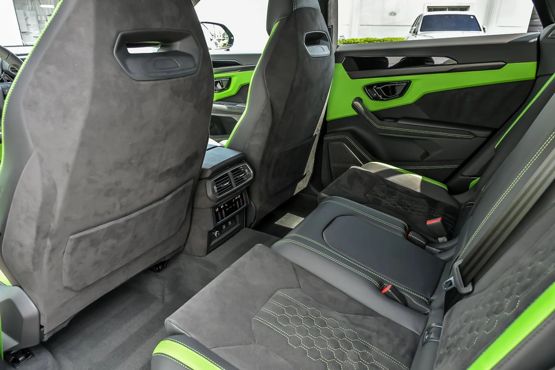 mph028_1098764139_8ca621e5948161f29d4d536e04d7bb19x_a81e13be96