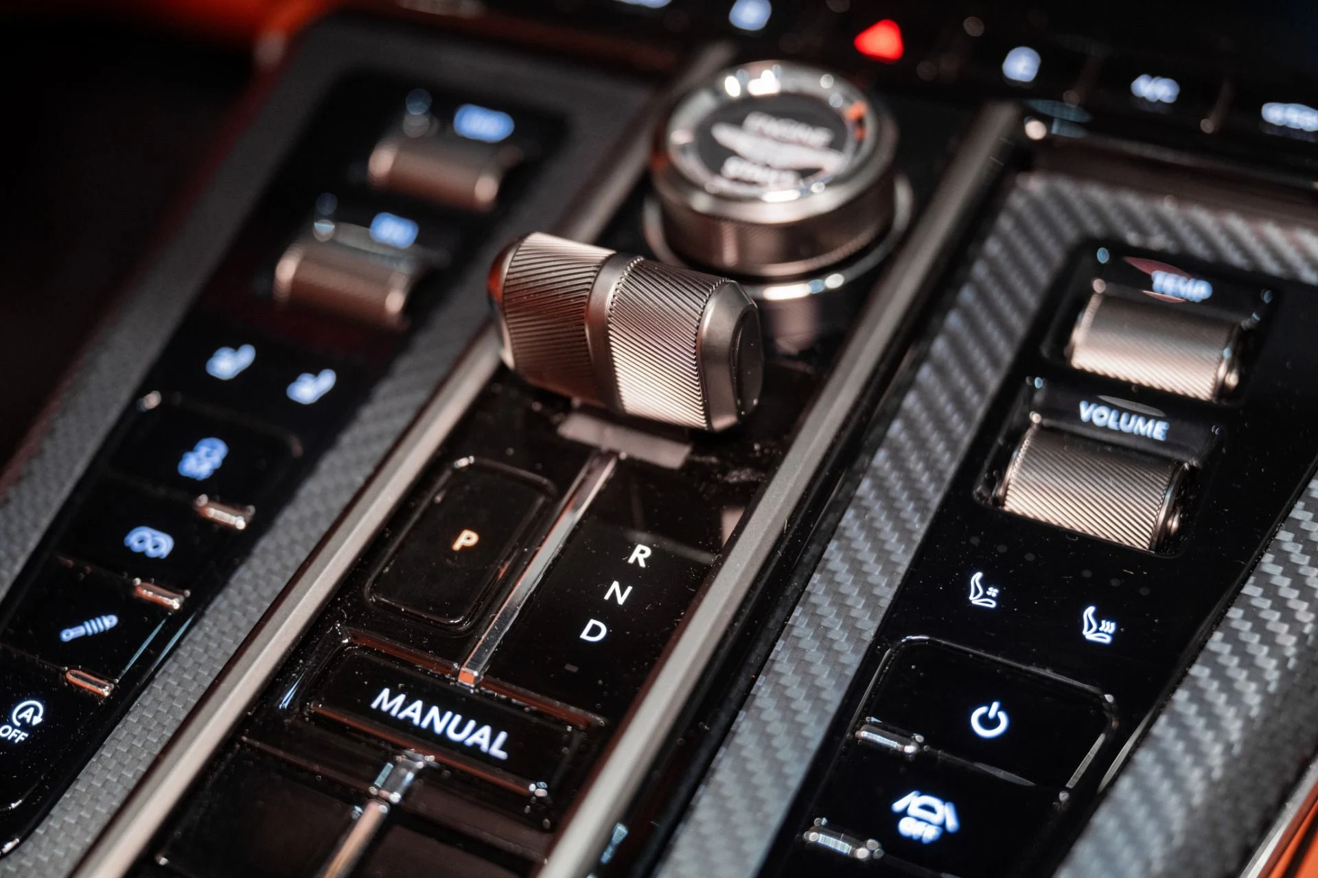 mph028_1100128452_New_2026_Aston_Martin_Vantage_Roadster_1761752064_20d9965e8c