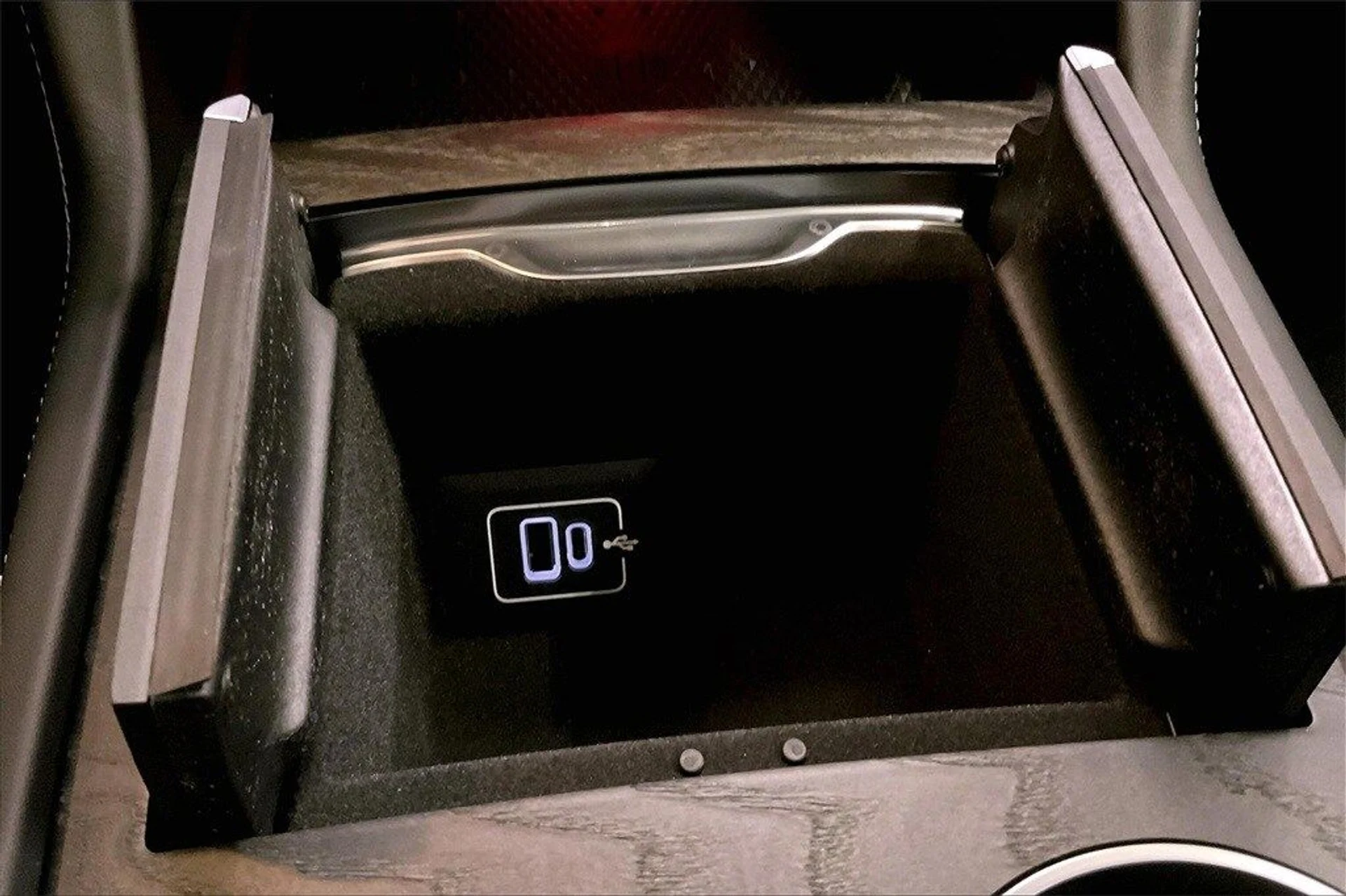 mph028_1100952453_be2ee39b064b69de3ab3cf3c40106e9ex_42eaa19744