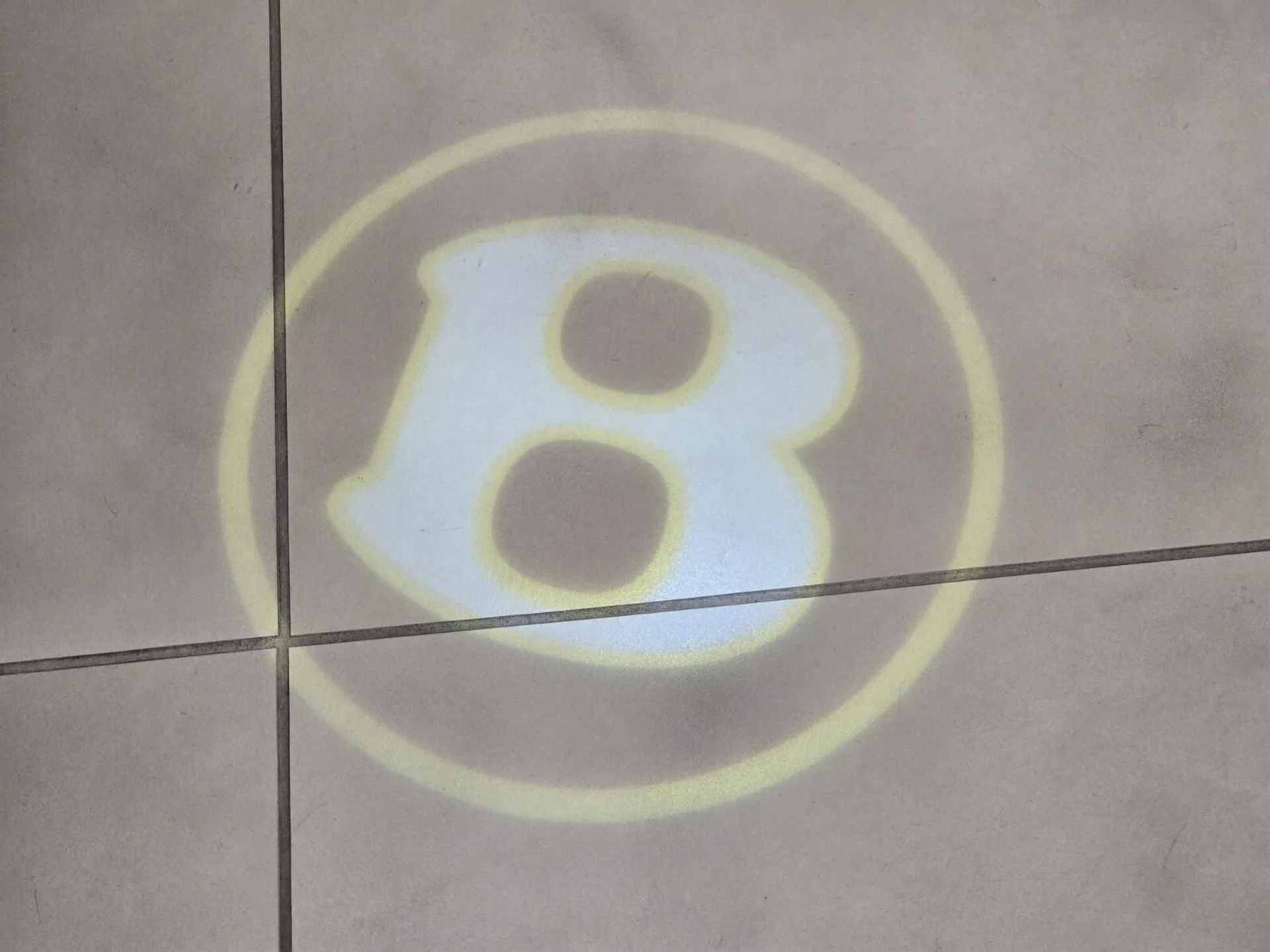 mph028_1105787226_Used_2019_Bentley_Bentayga_V8_1769237272_4386053eaa