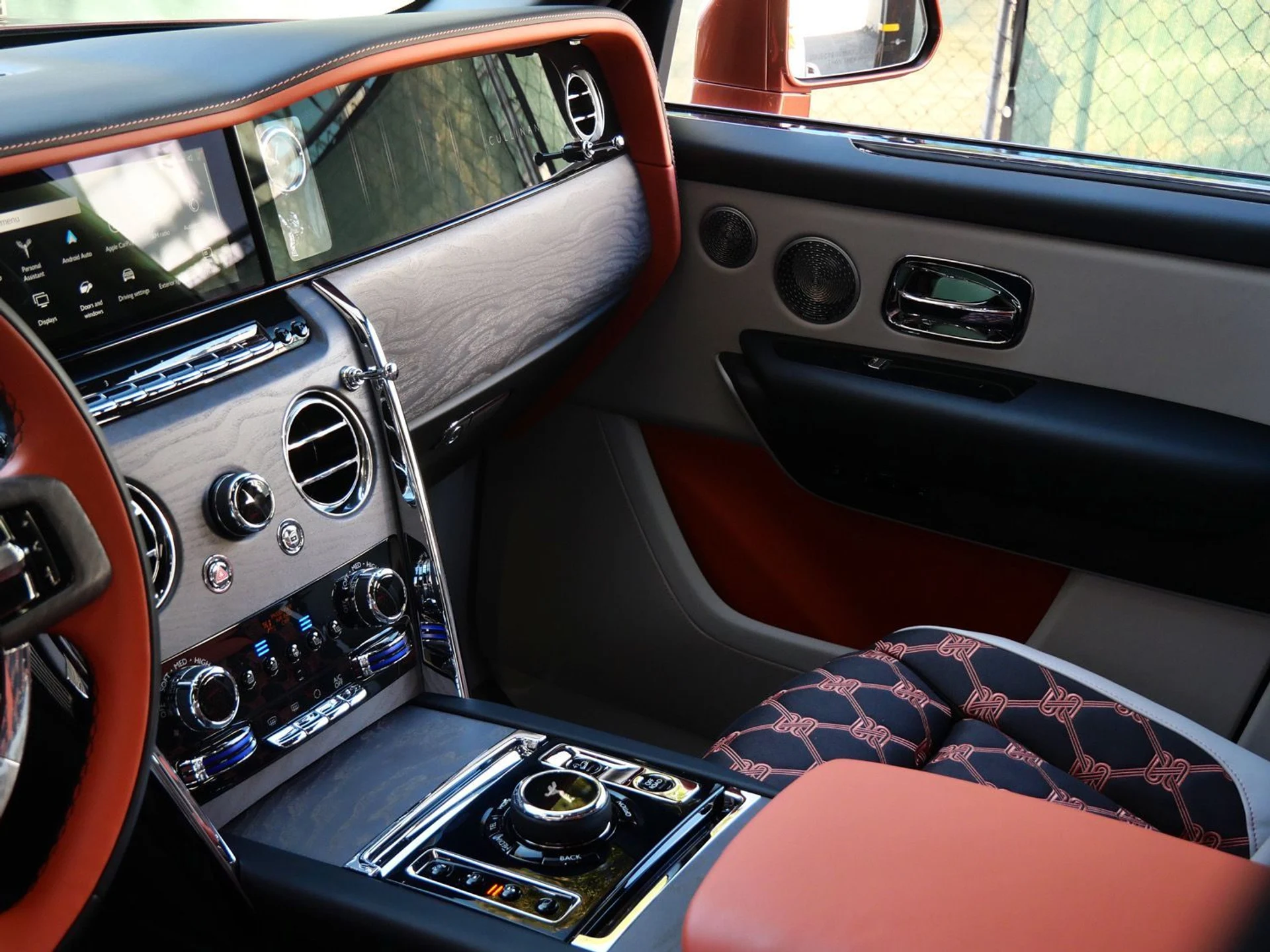 mph028_1106182400_e1e51e66f56e09b89fa5c12c7d6fb409x_fe1c3fd05d