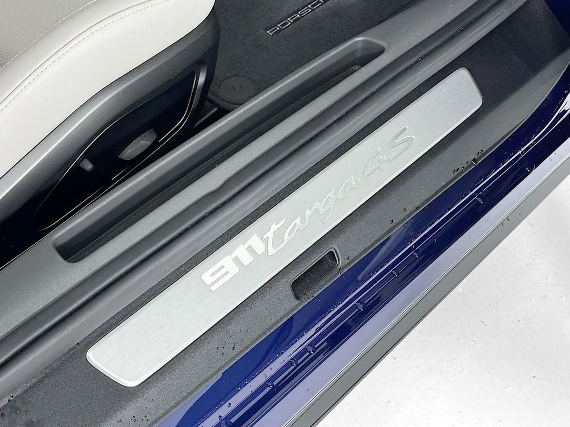 mph028_1108669528_1d465049bdfd943415a241b3ec82e688_93258abb45