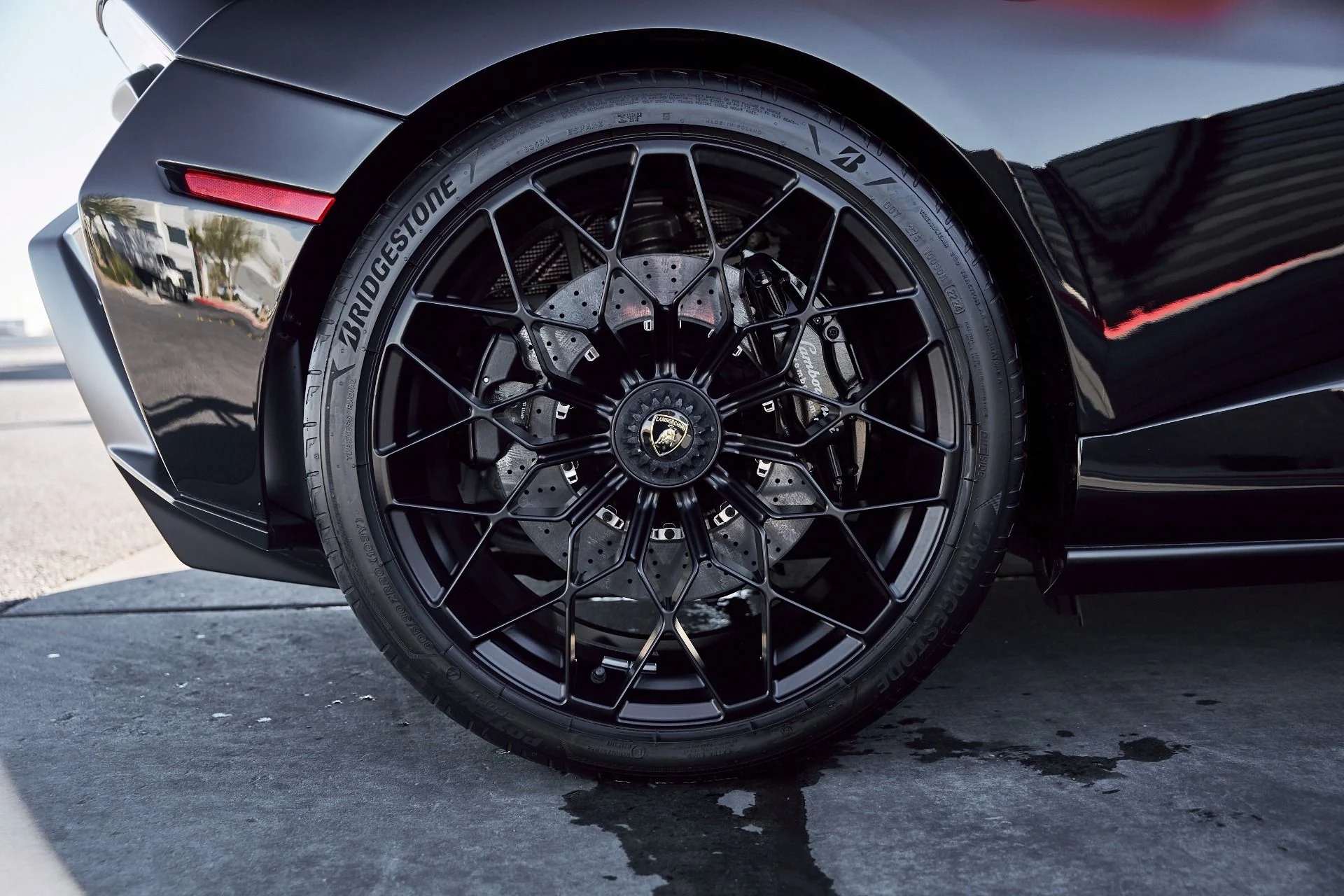 mph028_1109355510_Used_2024_Lamborghini_Huracan_STO_1768271410_5cd2d10ab8