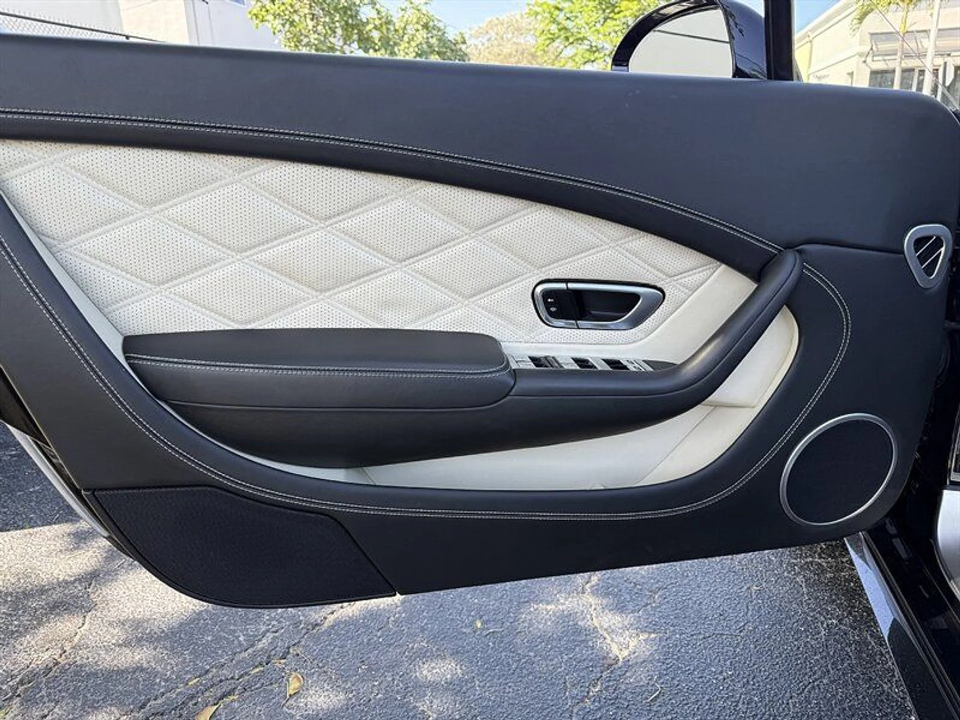 mph028_1112889908_d0413e3157_800_f15a3dcb04