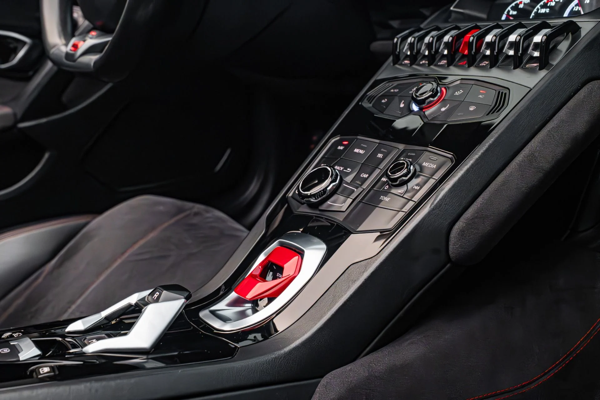 mph028_1119476839_Used_2016_Lamborghini_Huracan_LP_610_4_Spyder_1781713256_747257fd86