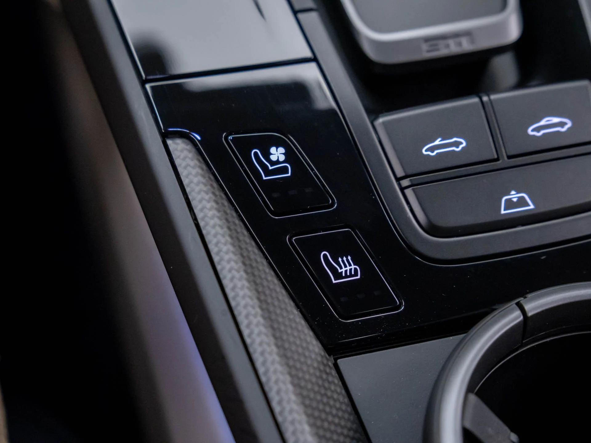 mph028_1126153547_0ef8bb55daf407ff353126ec6a748996x_00d6ec46a3