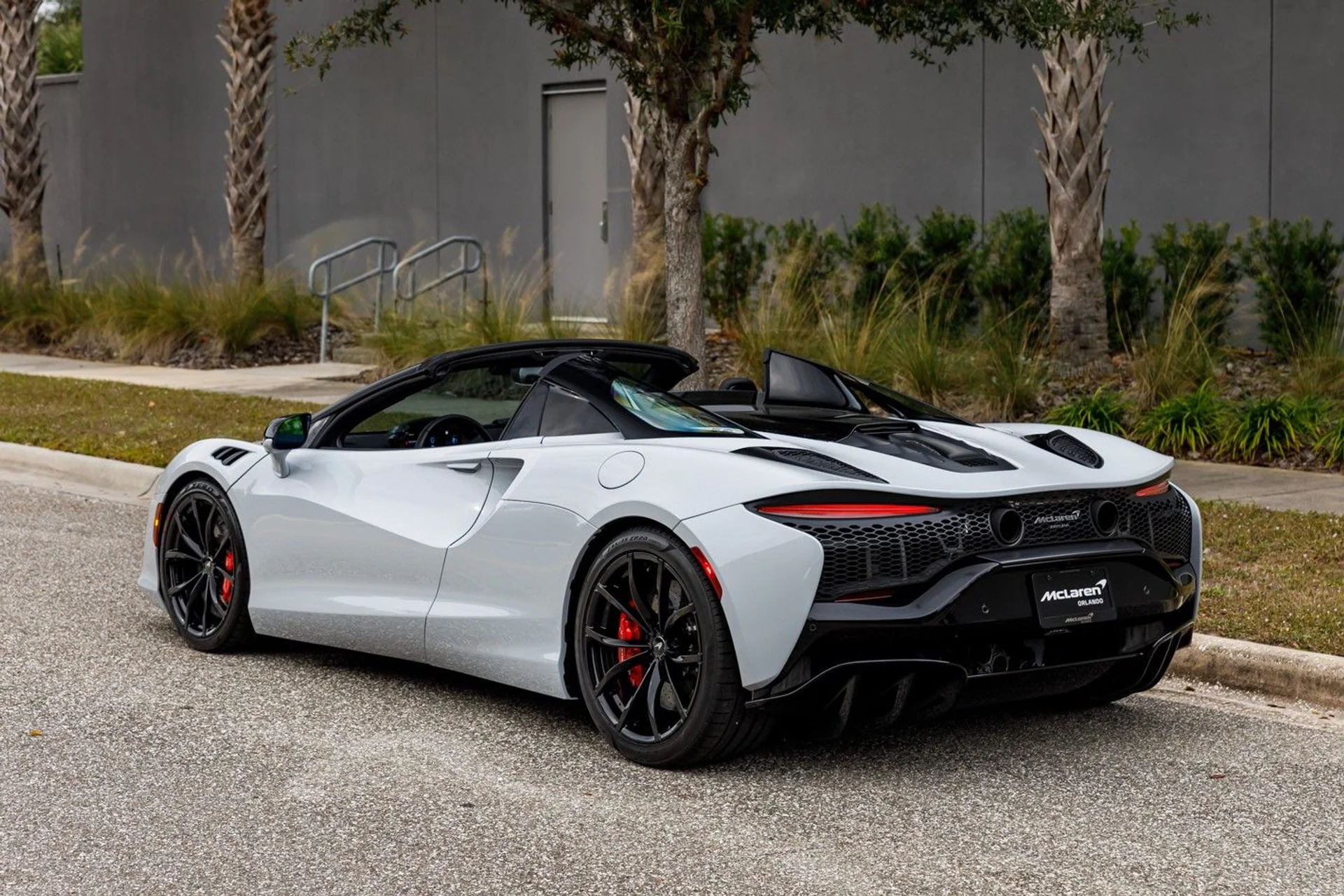 mph028_11266459_446_p29_l_19742c1e0b