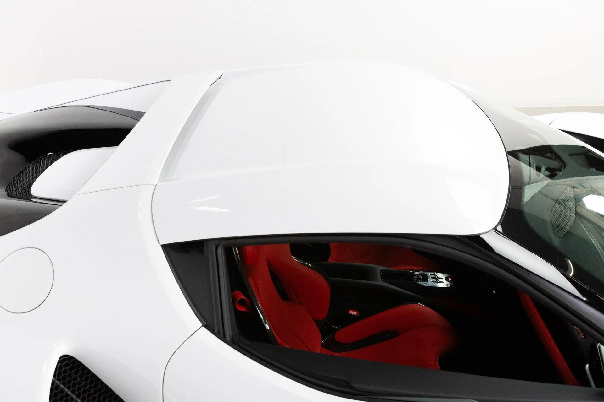 mph028_1129769583_Used_2024_Ferrari_296_GTB_1777368287_8ef5fbcbce