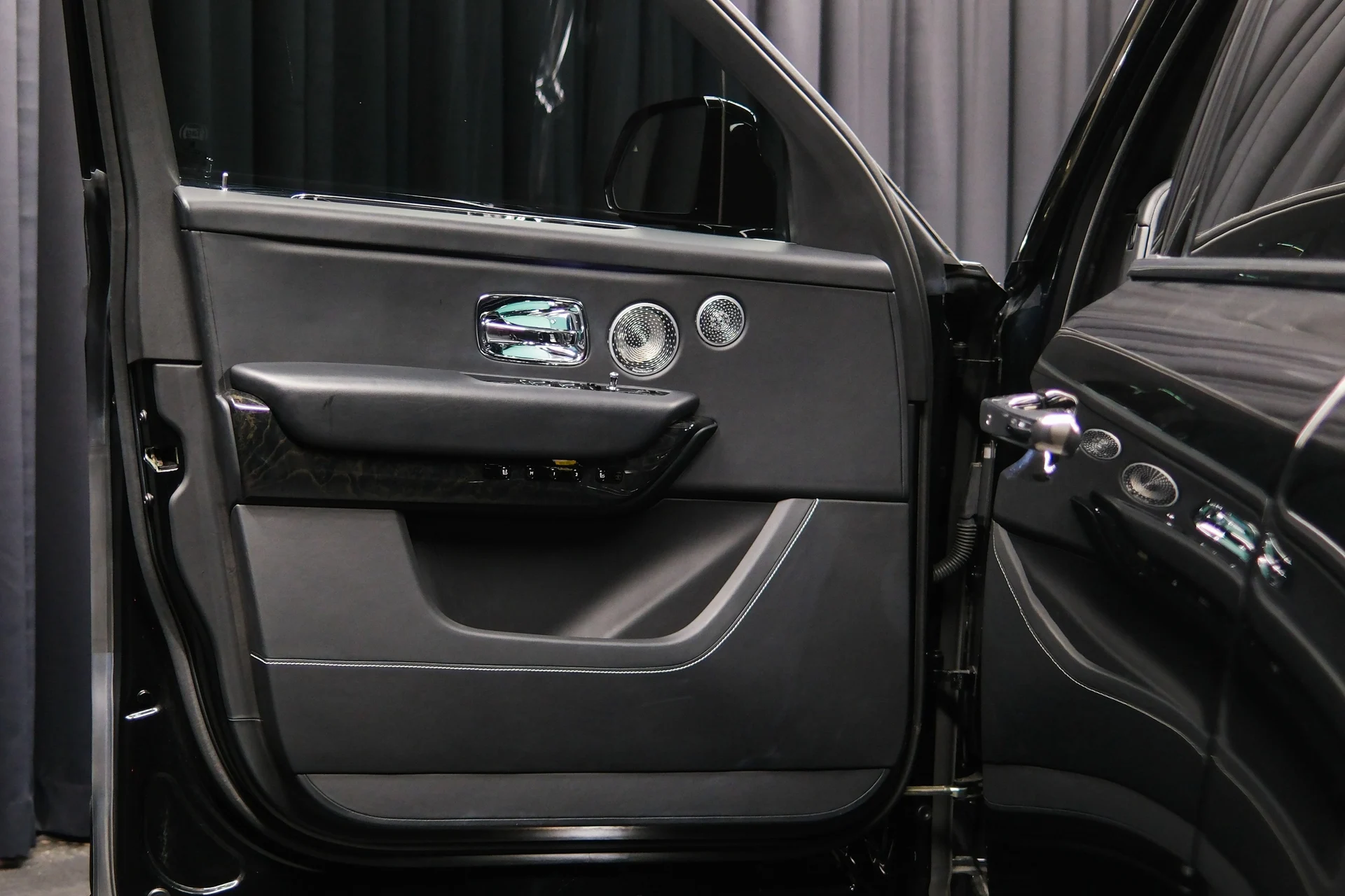 mph028_1131191965_1a10f0e6_70d9_4d87_add4_3cf92daadcf6_4b6167f407