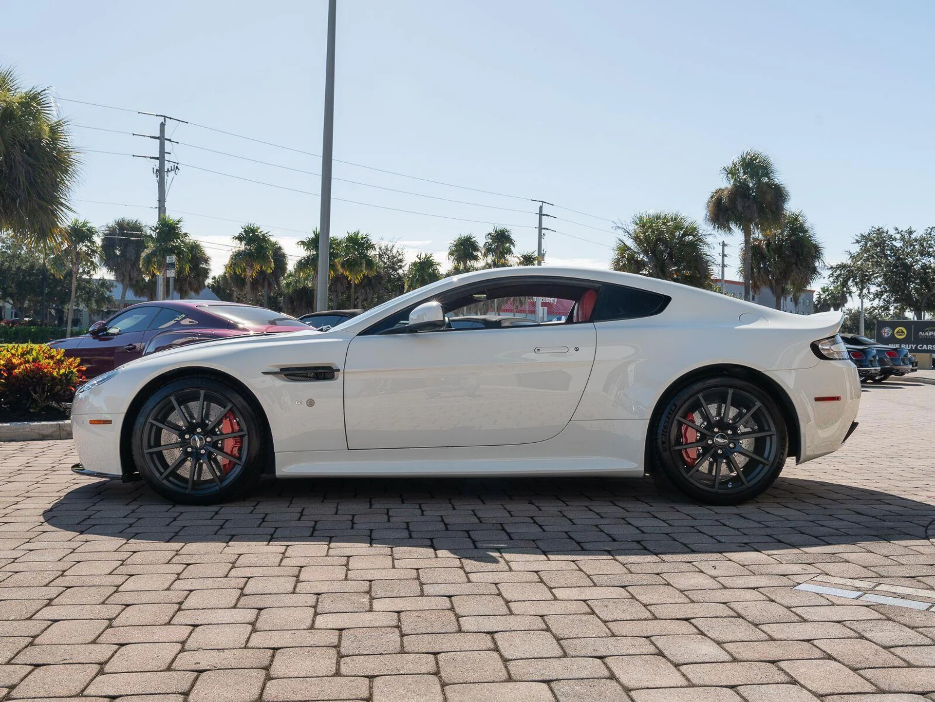 mph028_1133920945_Used_2017_Aston_Martin_Vantage_S_1792786092_f42f295d68