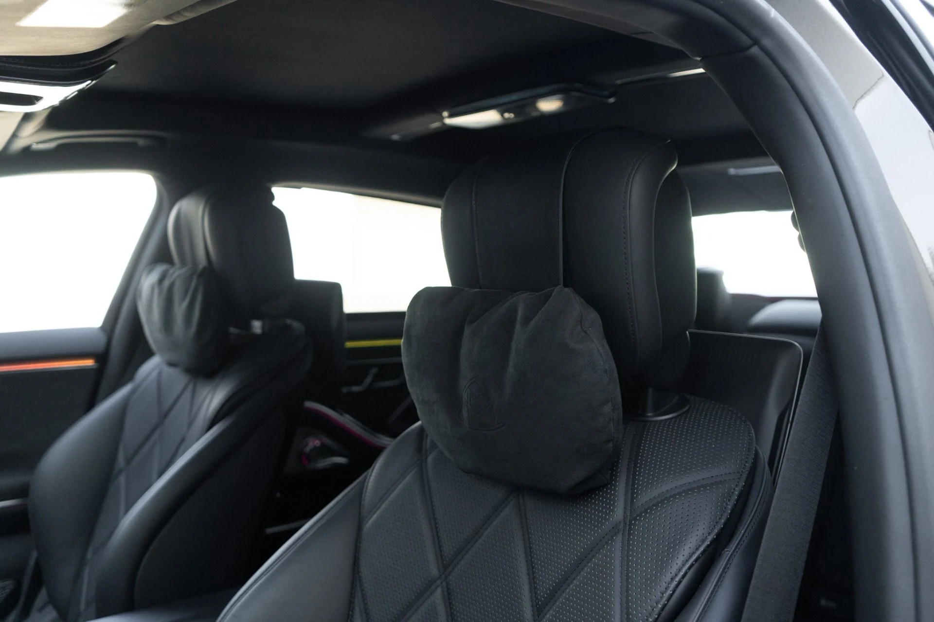 mph028_1134550380_Used_2021_Mercedes_Benz_S_Class_Mercedes_Maybach_S_580_4_MATIC_1770057190_92f5ff3664