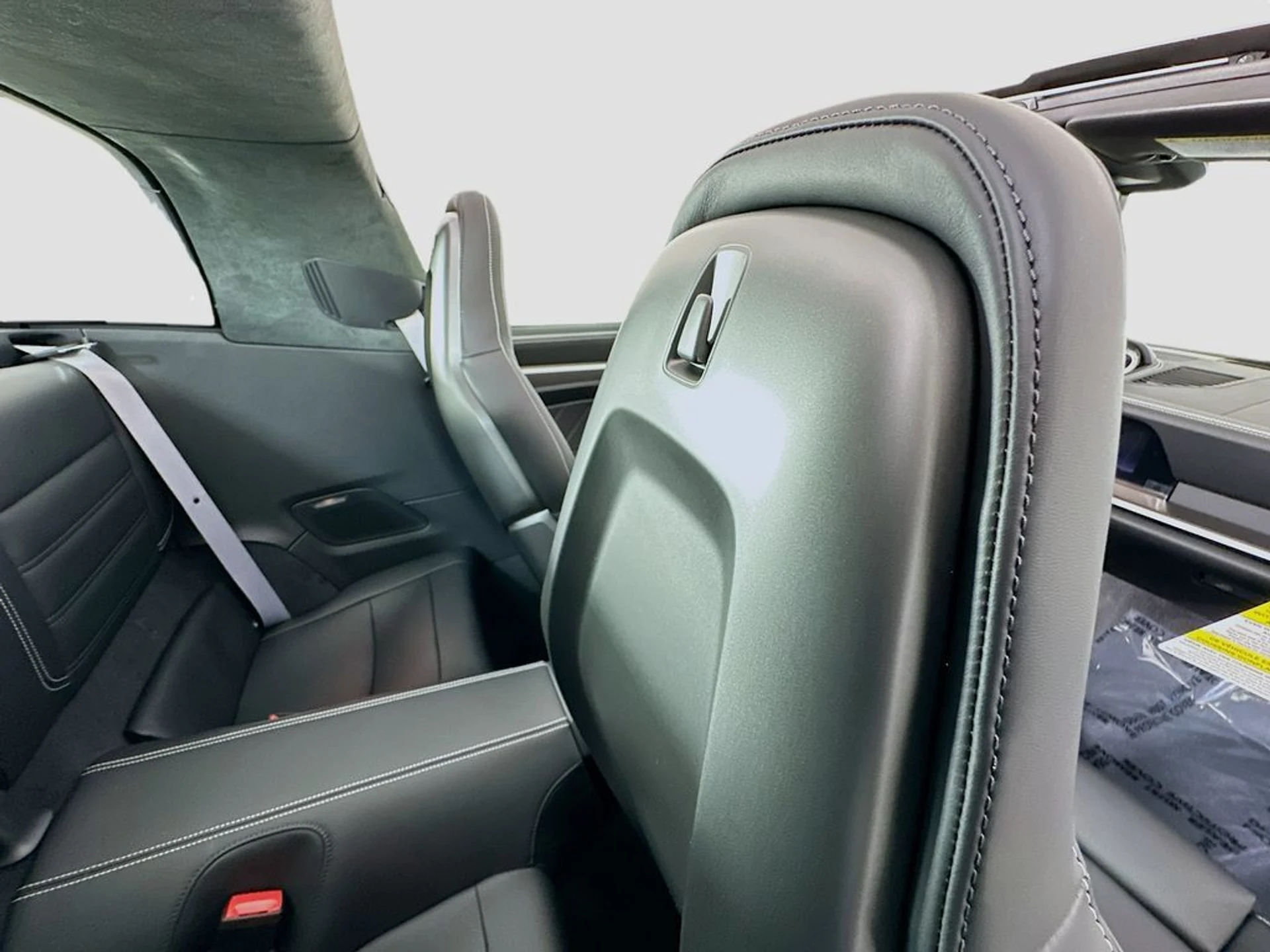 mph028_1136572489_0af33cadf72b8e36ffd1184bd3a80437x_1583ebc713