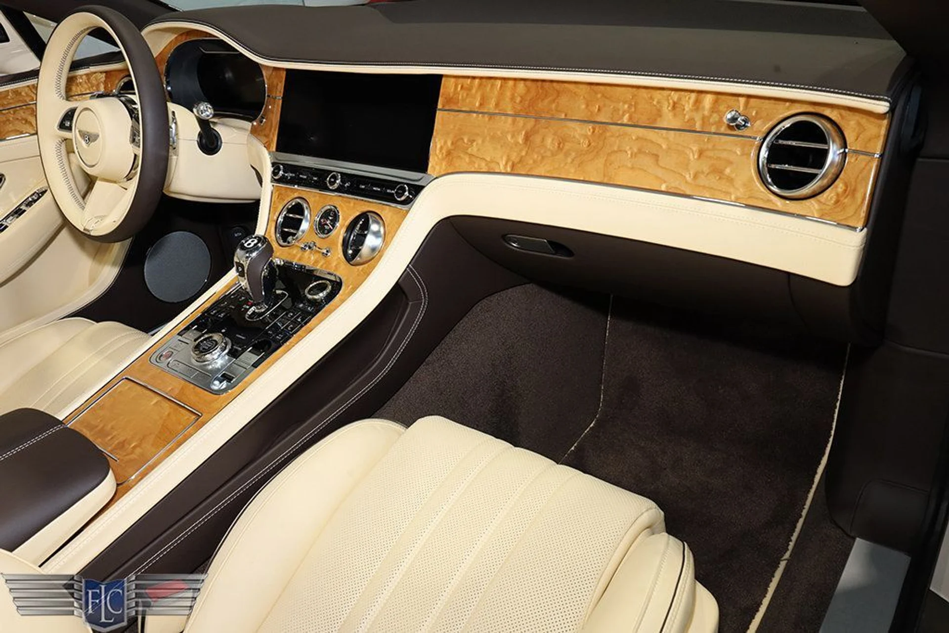 mph028_1141019387_used_2022_bentley_continental_gtcv8convertible_9689_23023913_29_1024_3ad1b1c71c