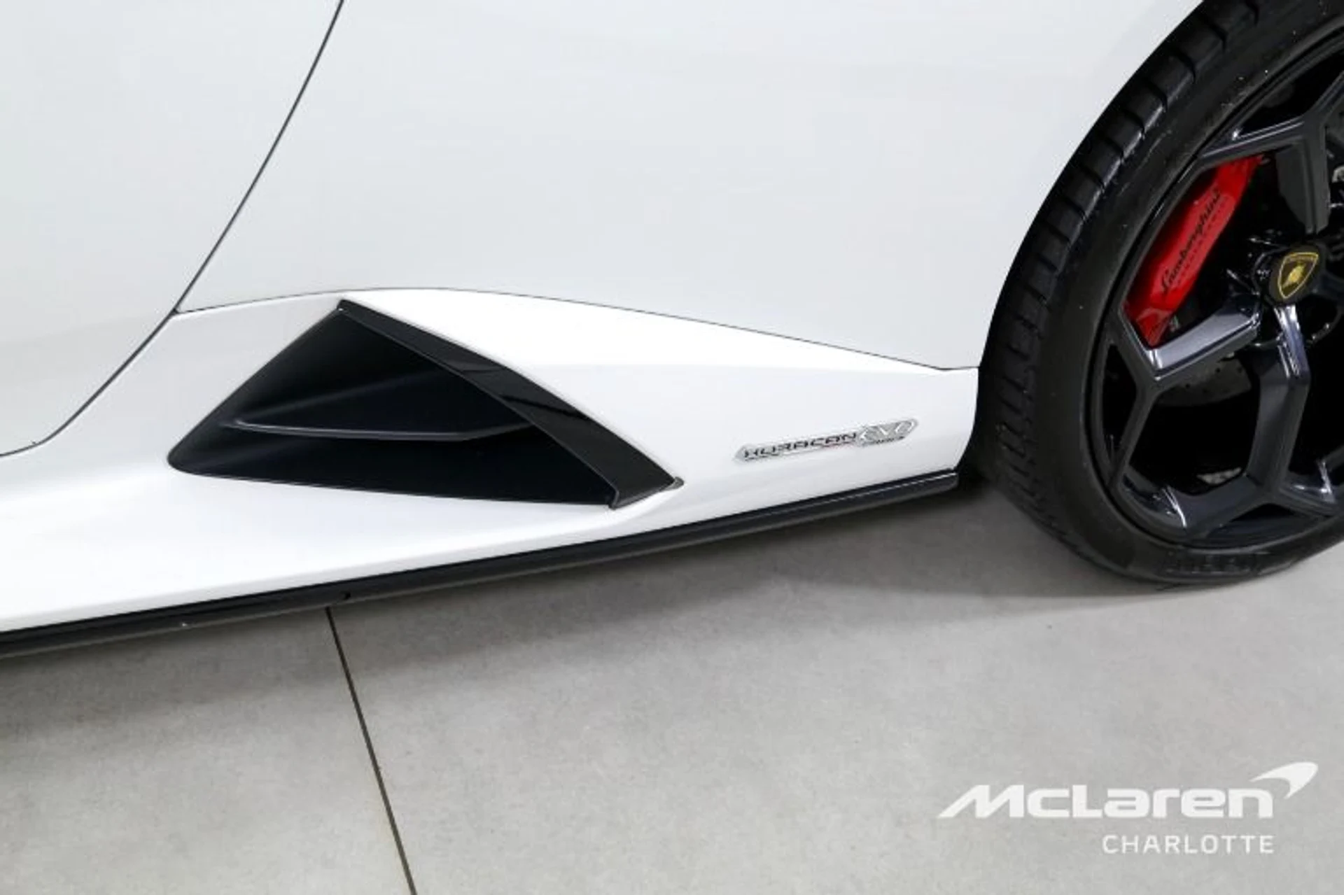 mph028_1143977213_Used_2020_Lamborghini_Huracan_EVO_Spyder_ce236d282c