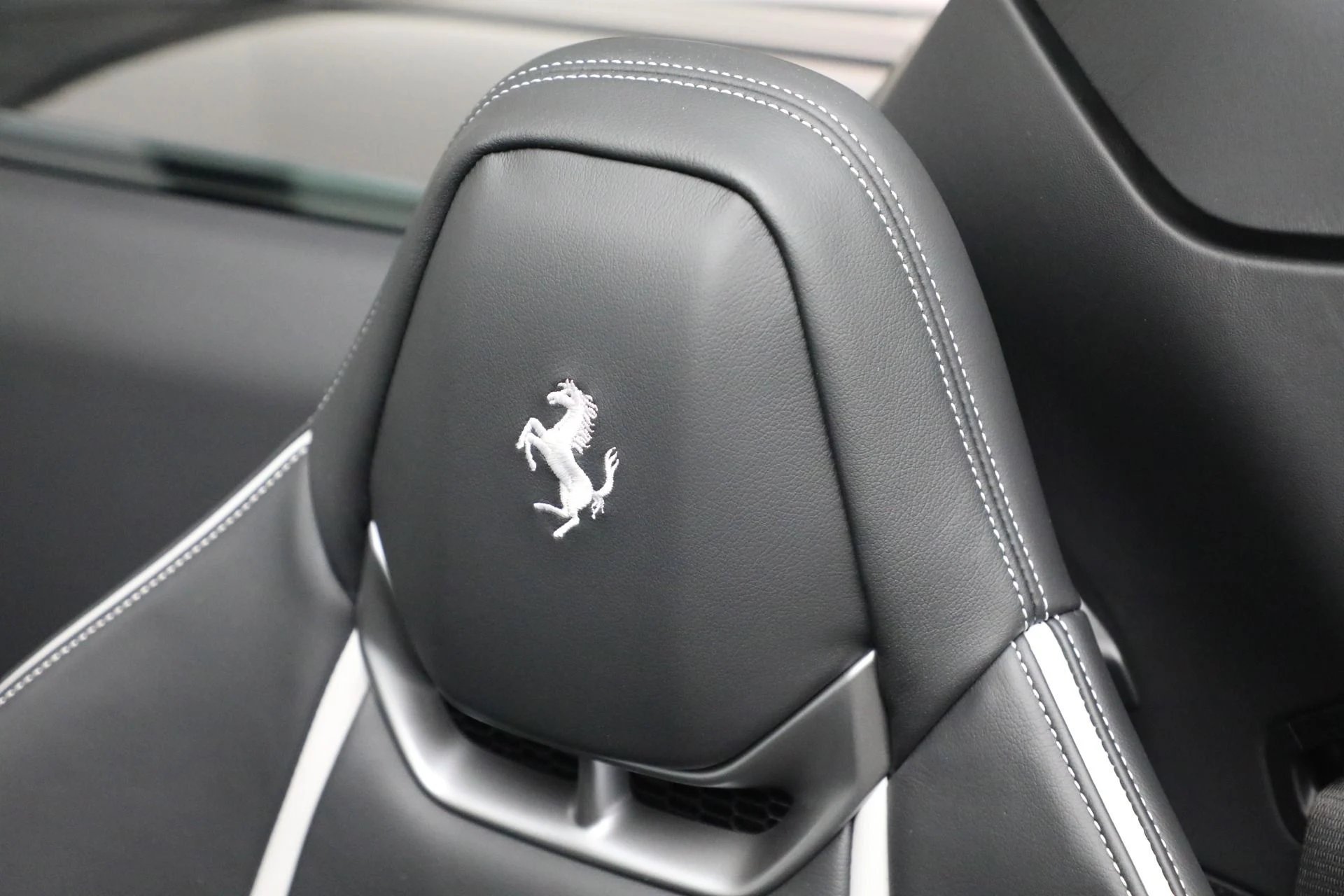 mph028_1148466318_Used_2024_Ferrari_296_GTS_aeb47cfeb7