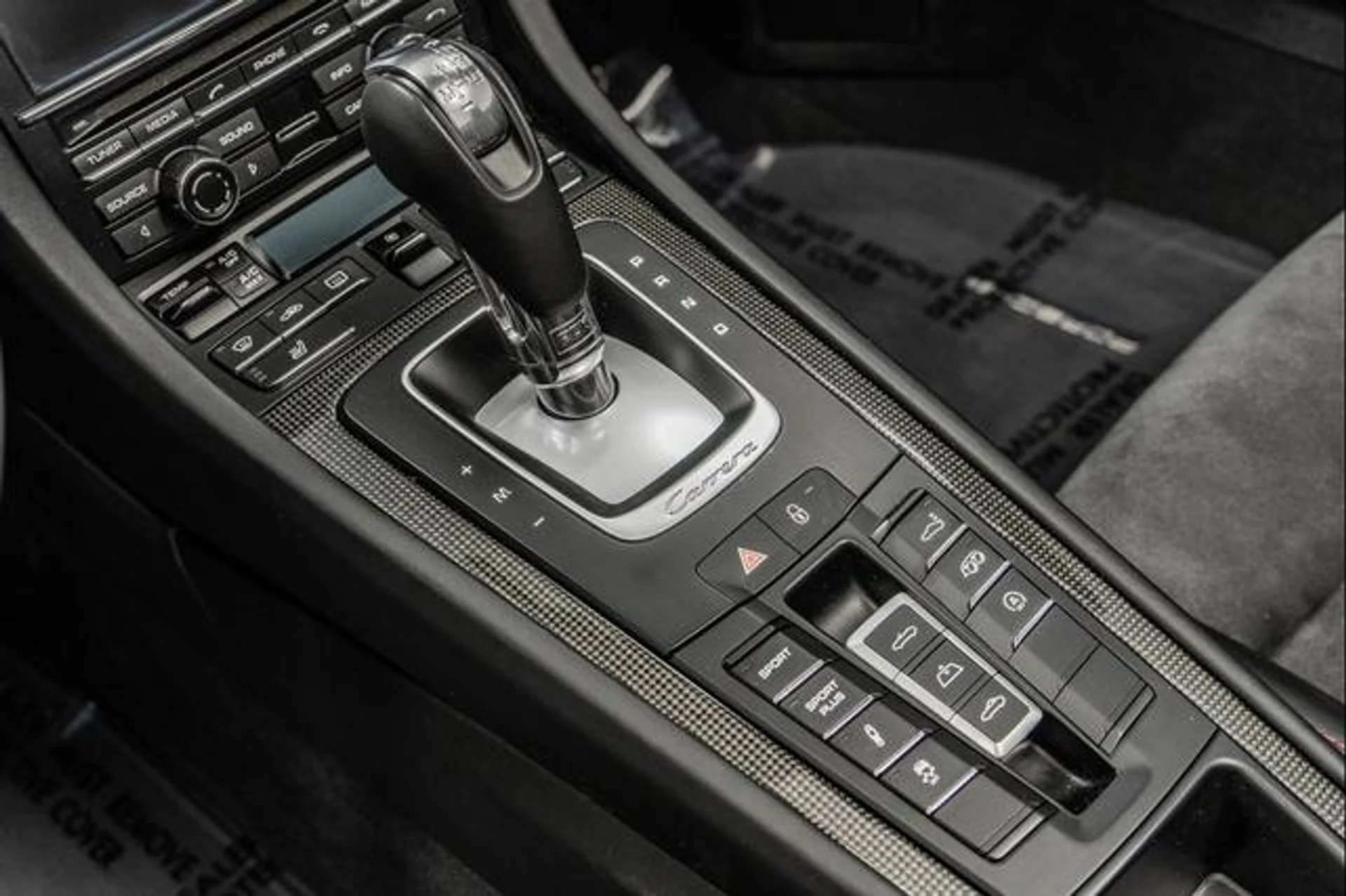 mph028_1151296433_Njgzj3qk_Q4_Kr5h4qu4_M3w3smk_Ic_df0e1c04d8