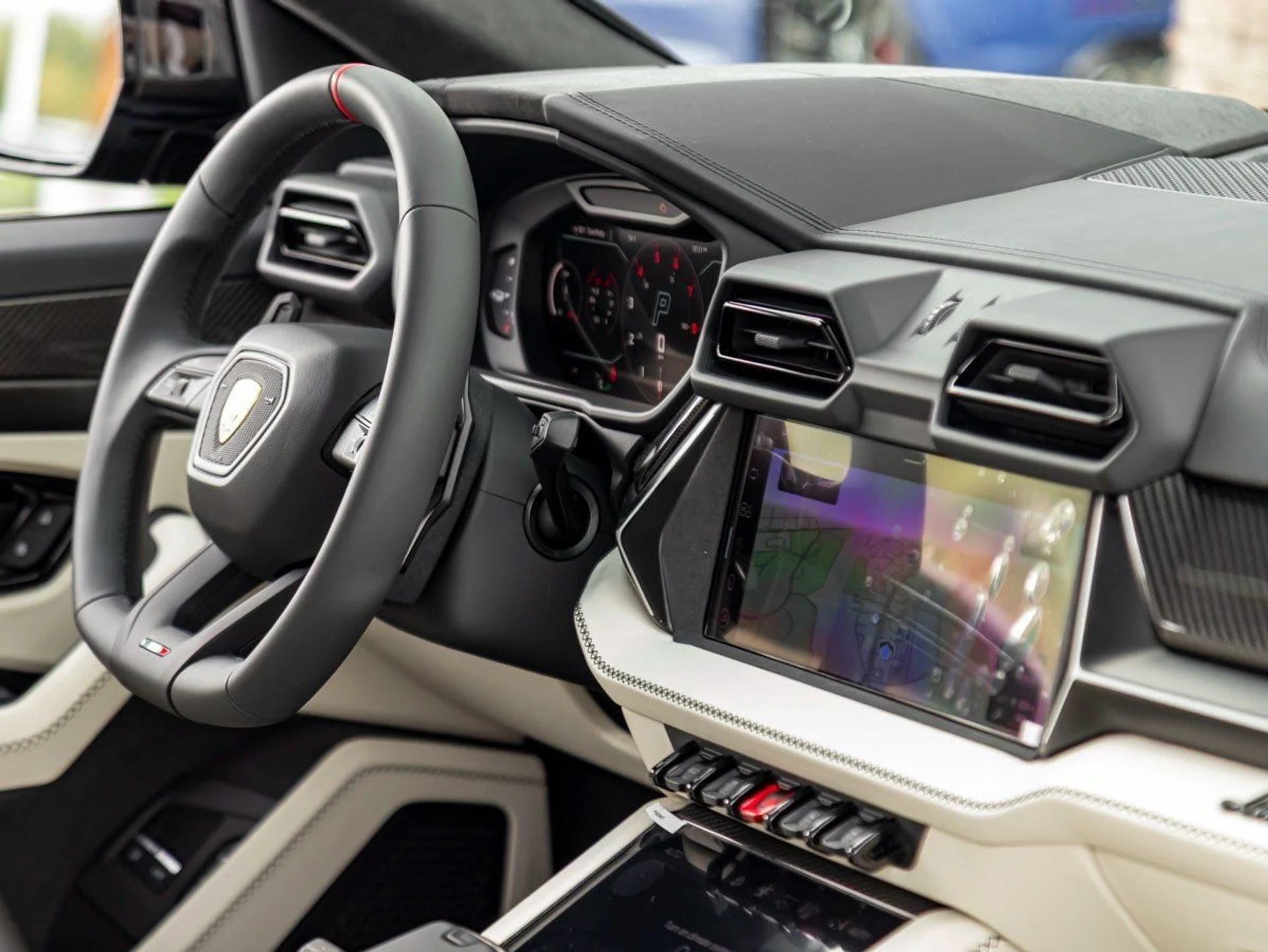 mph028_1152098287_29_5c8c96c4f9