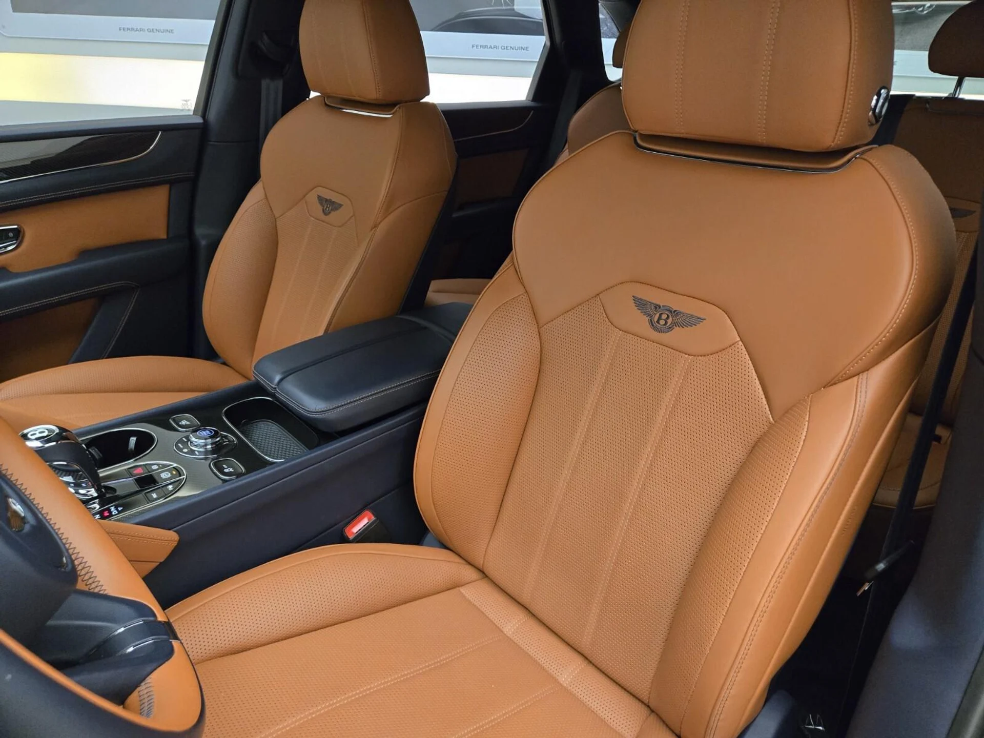 mph028_1156173791_Used_2022_Bentley_Bentayga_V8_1770273850_d07059ad38