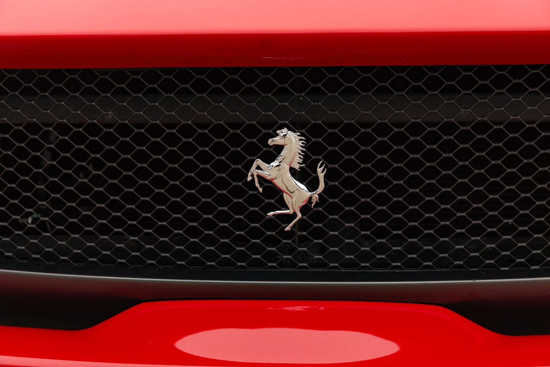 mph028_1156600493_Used_2020_Ferrari_812_Superfast_1765217828_96cd0d5d84