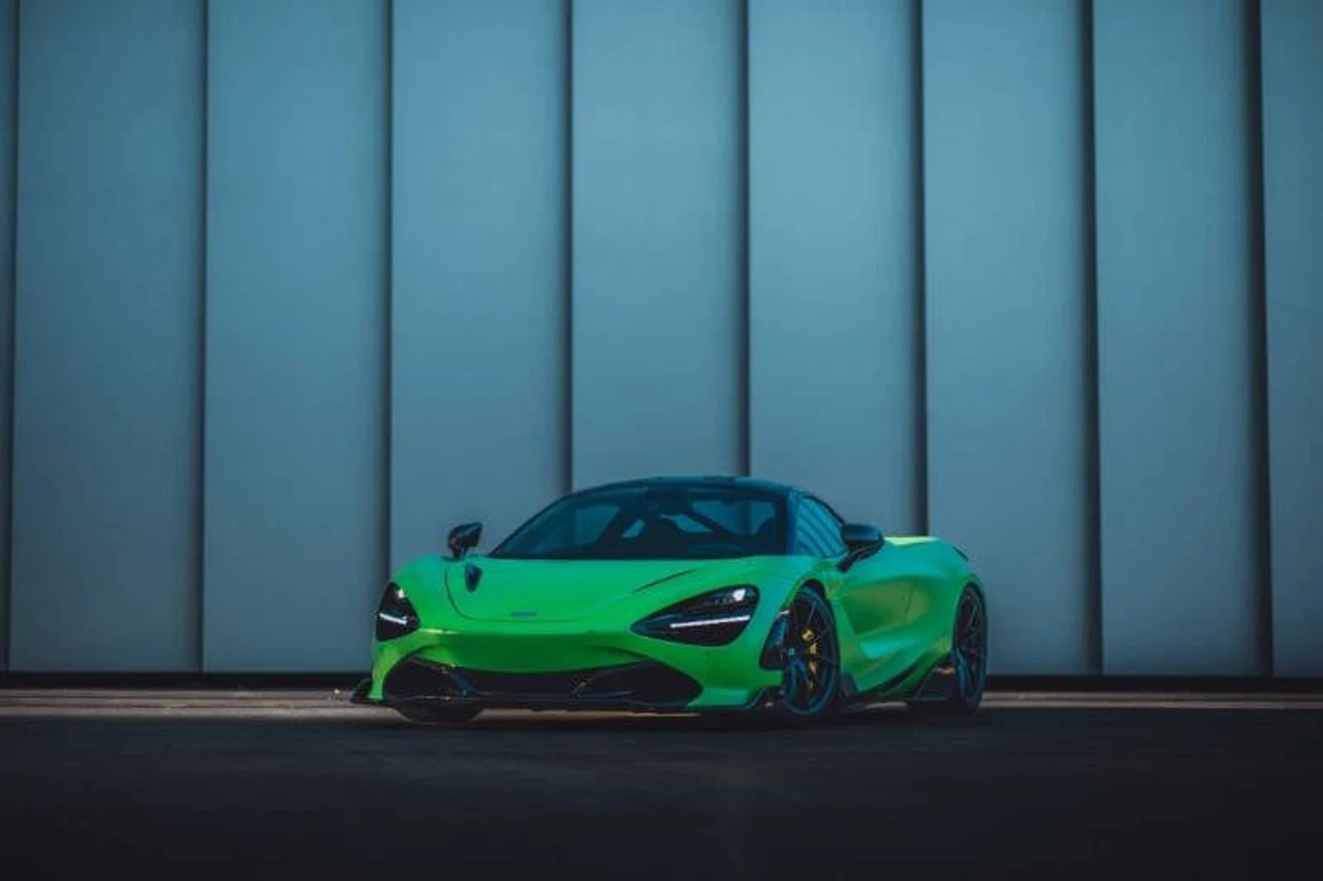 mph028_1158186324_2018_mclaren_720s_performance_2dr_coupe_49e1c3e398