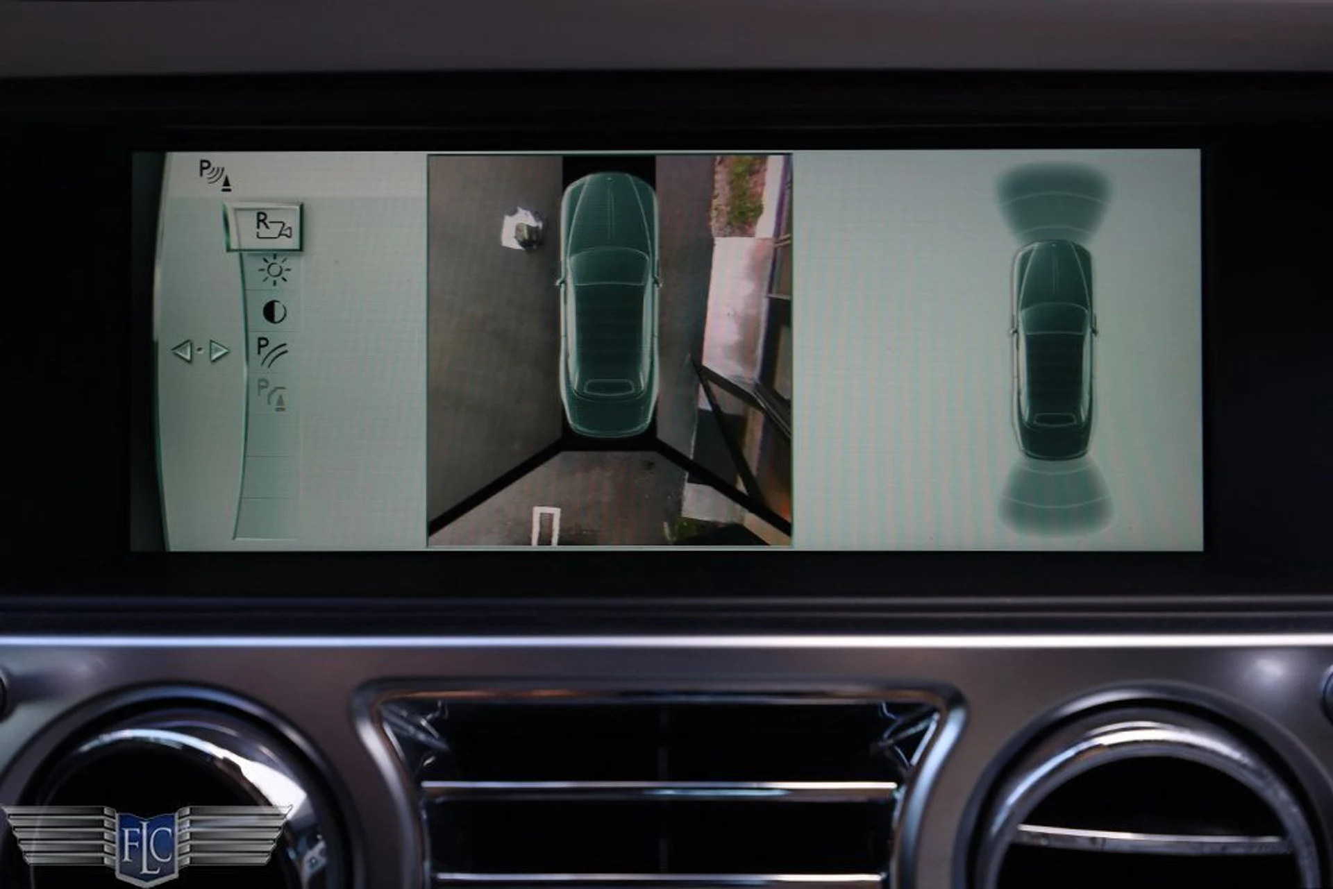 mph028_1162407641_used_2017_rolls_royce_dawn_convertible_6305_22967978_29_1024_9d974dc1db