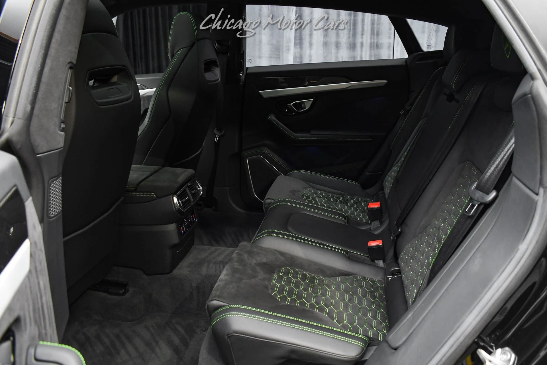 mph028_1162735497_12489_p29_l_a23053f578