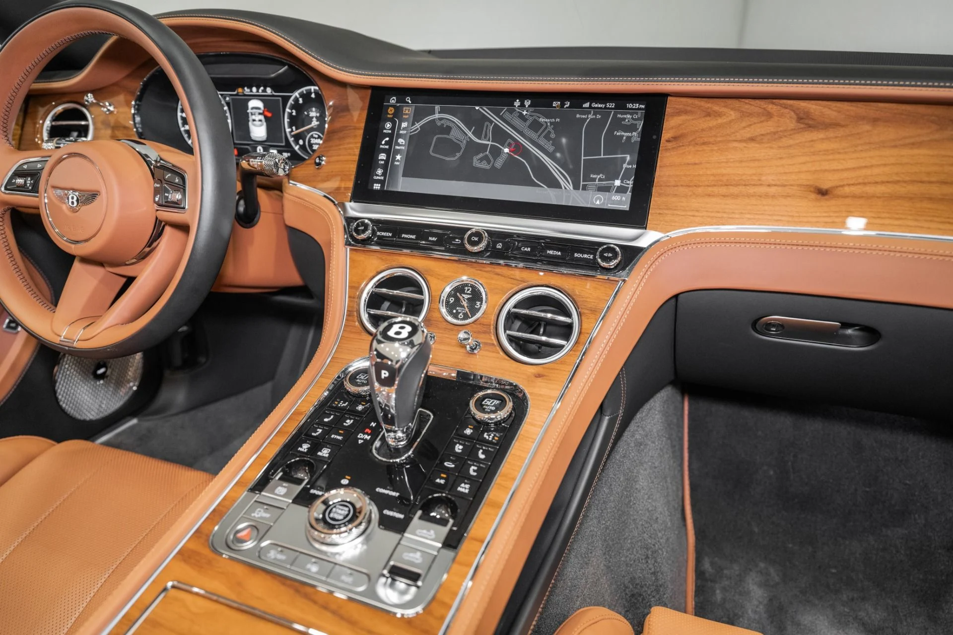 mph028_1167421398_Used_2024_Bentley_Continental_GTC_Edition_8_1784731095_0151f964c8