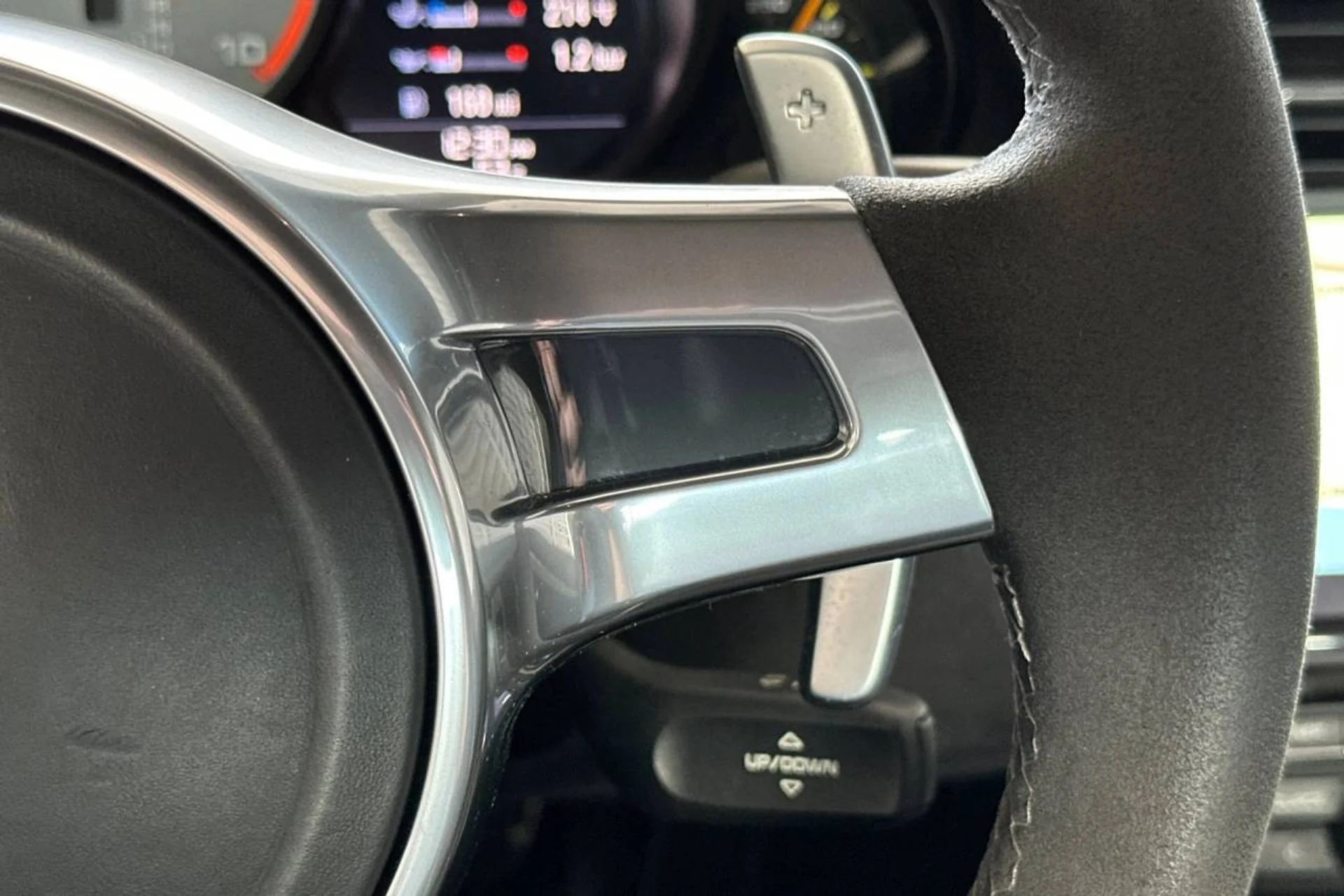 mph028_1182877286_1280_3d5dab84e8