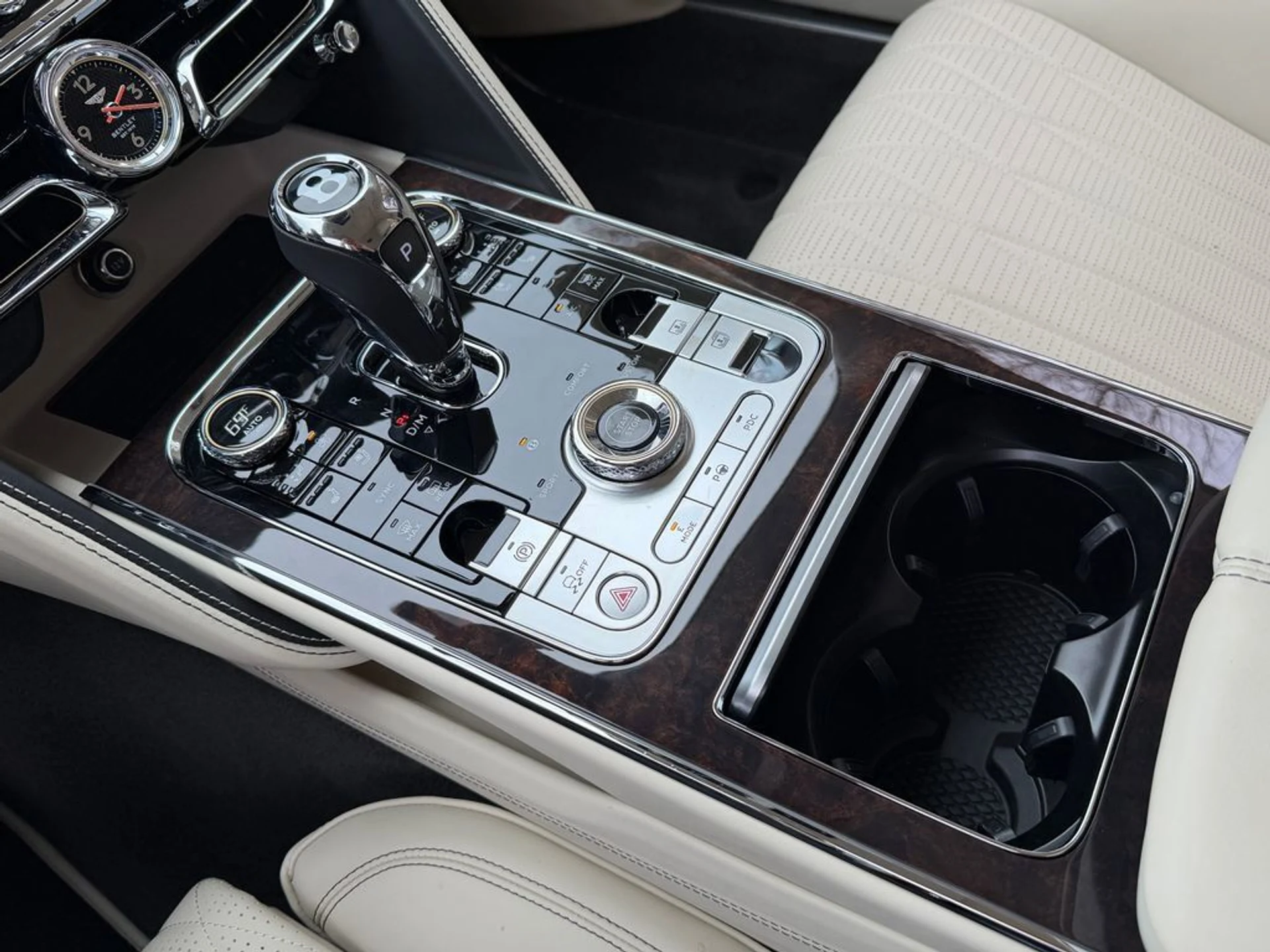 mph028_1190805287_b7ffff4f47d44a77995a2752c1e31444_b853d0518c