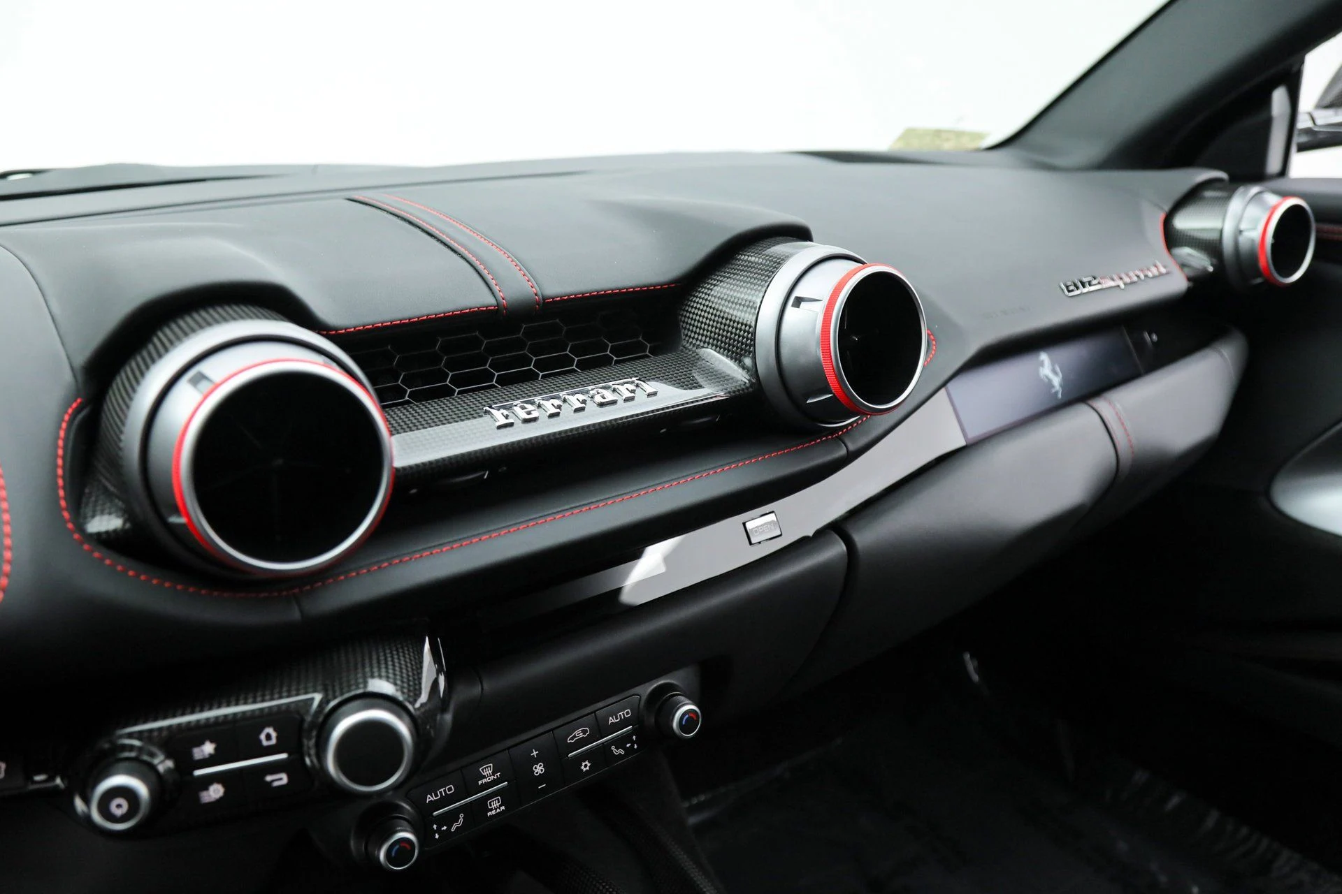 mph028_1190907913_16e14db715aea6ed84bc67e93ba14fd6_a936bfdd30