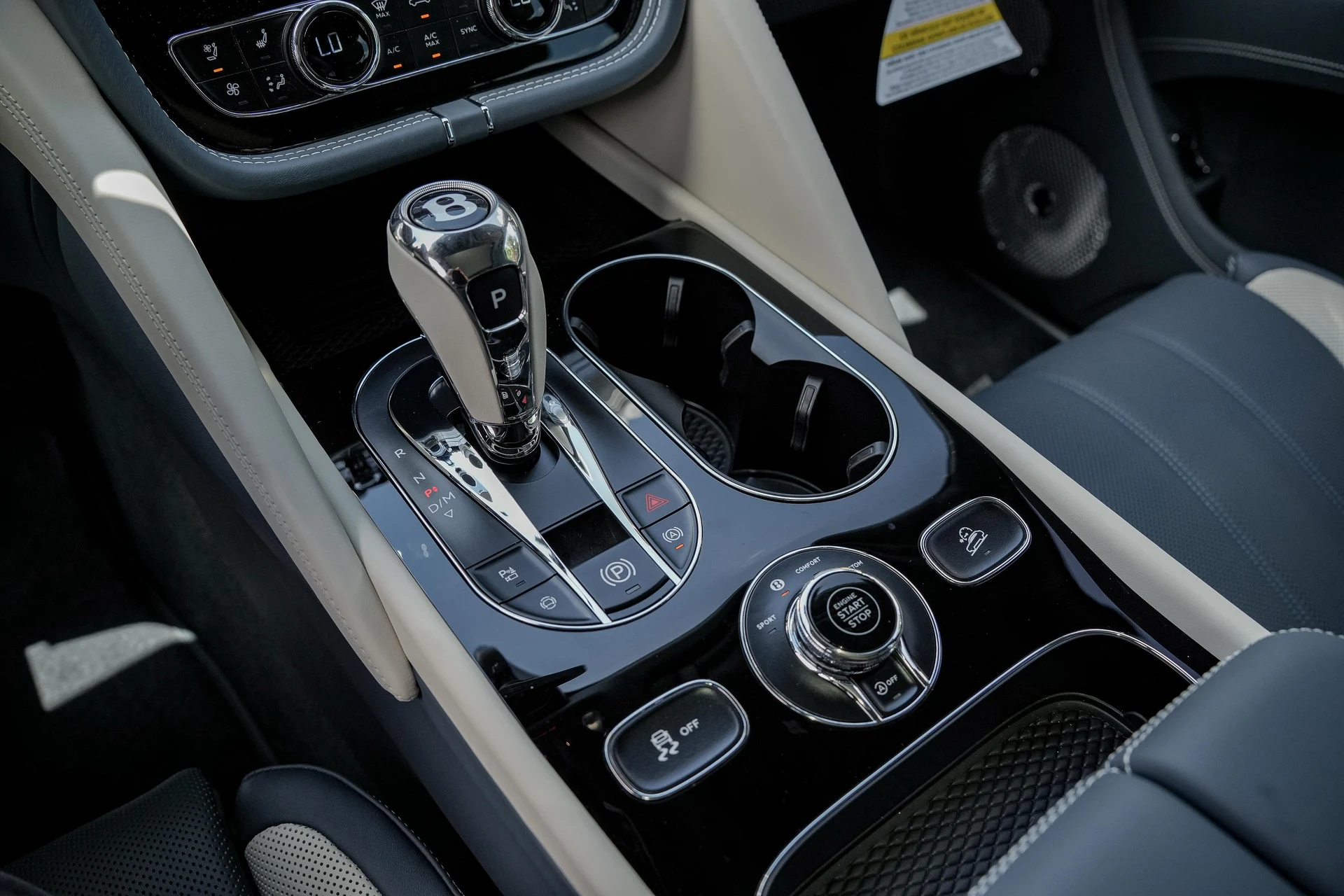 mph028_1196286237_Hi_Tech_Luxury_Imports_LLC_SJAAT_2_ZV_3_SC_030389_image_28_a6d2350f27